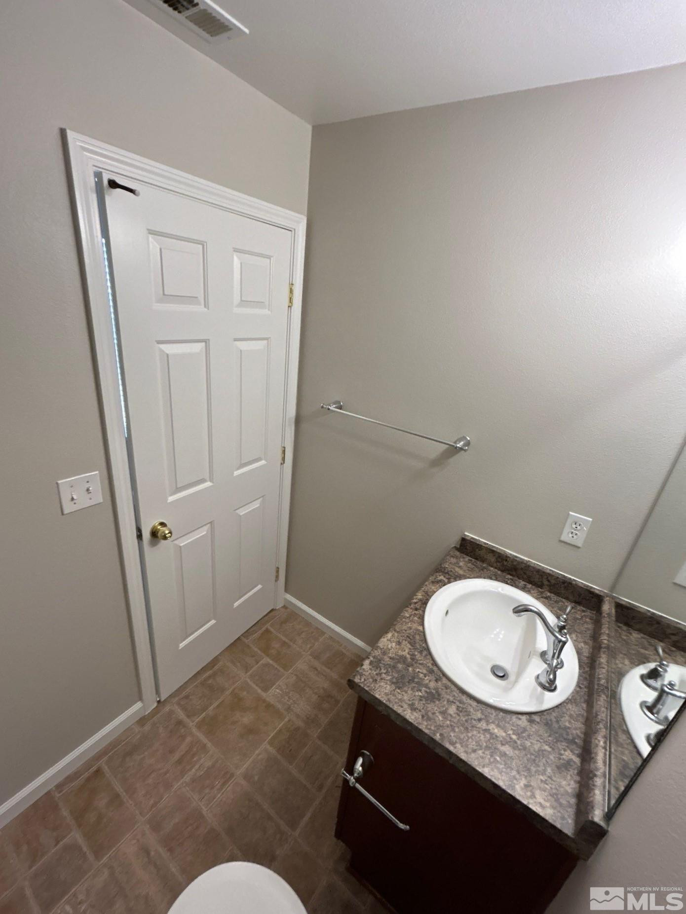 8930 Silverkist Drive Property Photo 9