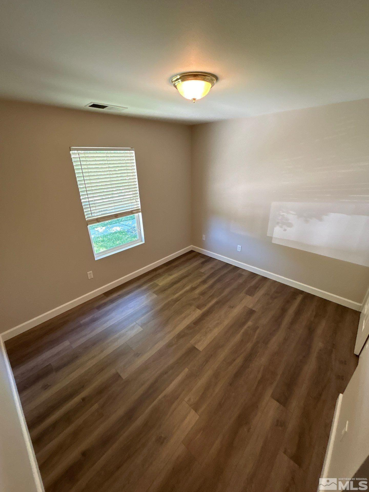 8930 Silverkist Drive Property Photo 16