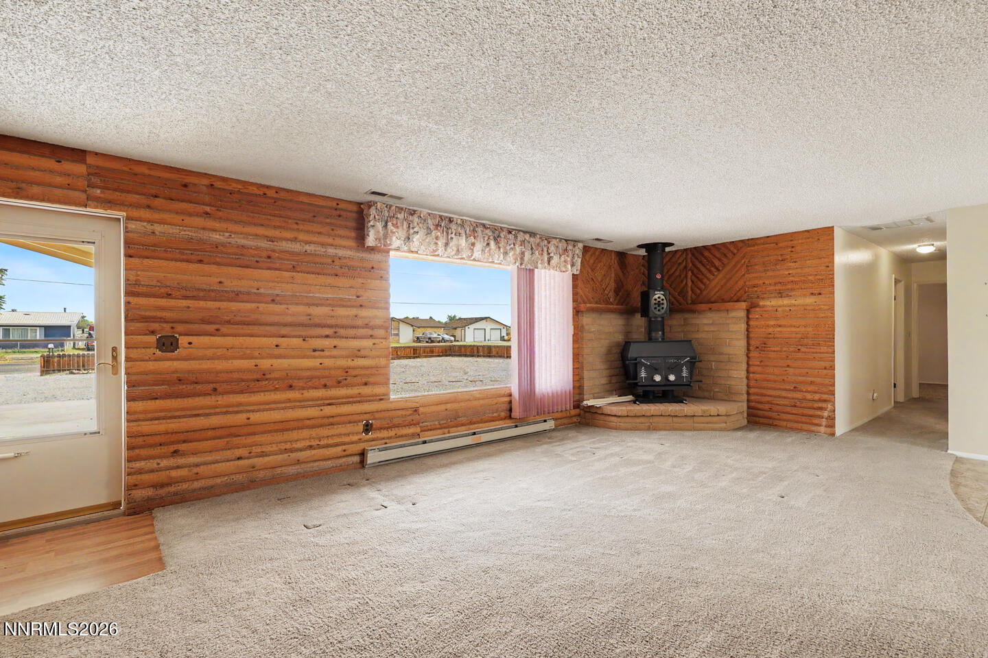 3225 Silver State Avenue Property Photo 4