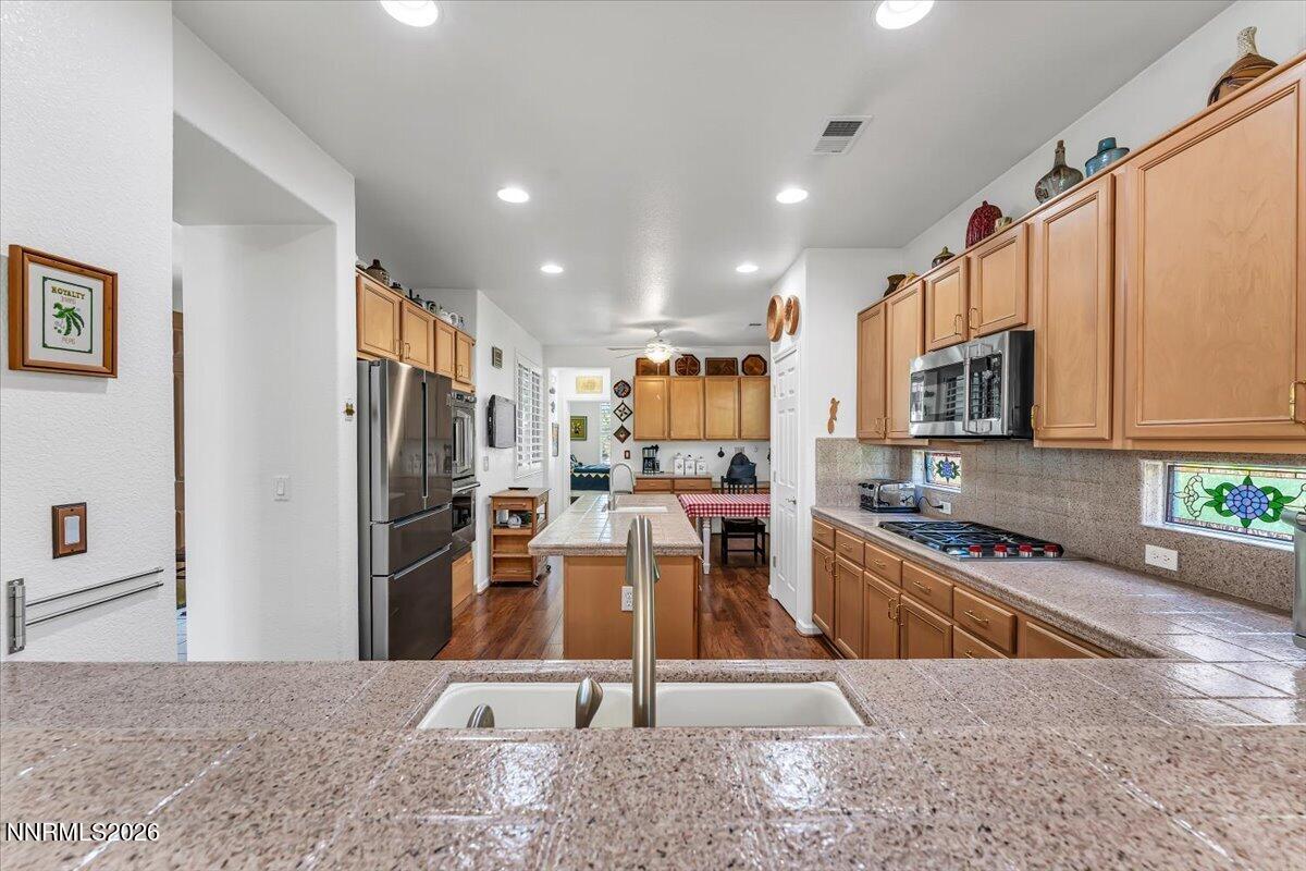 2099 Avella Drive Property Photo 12