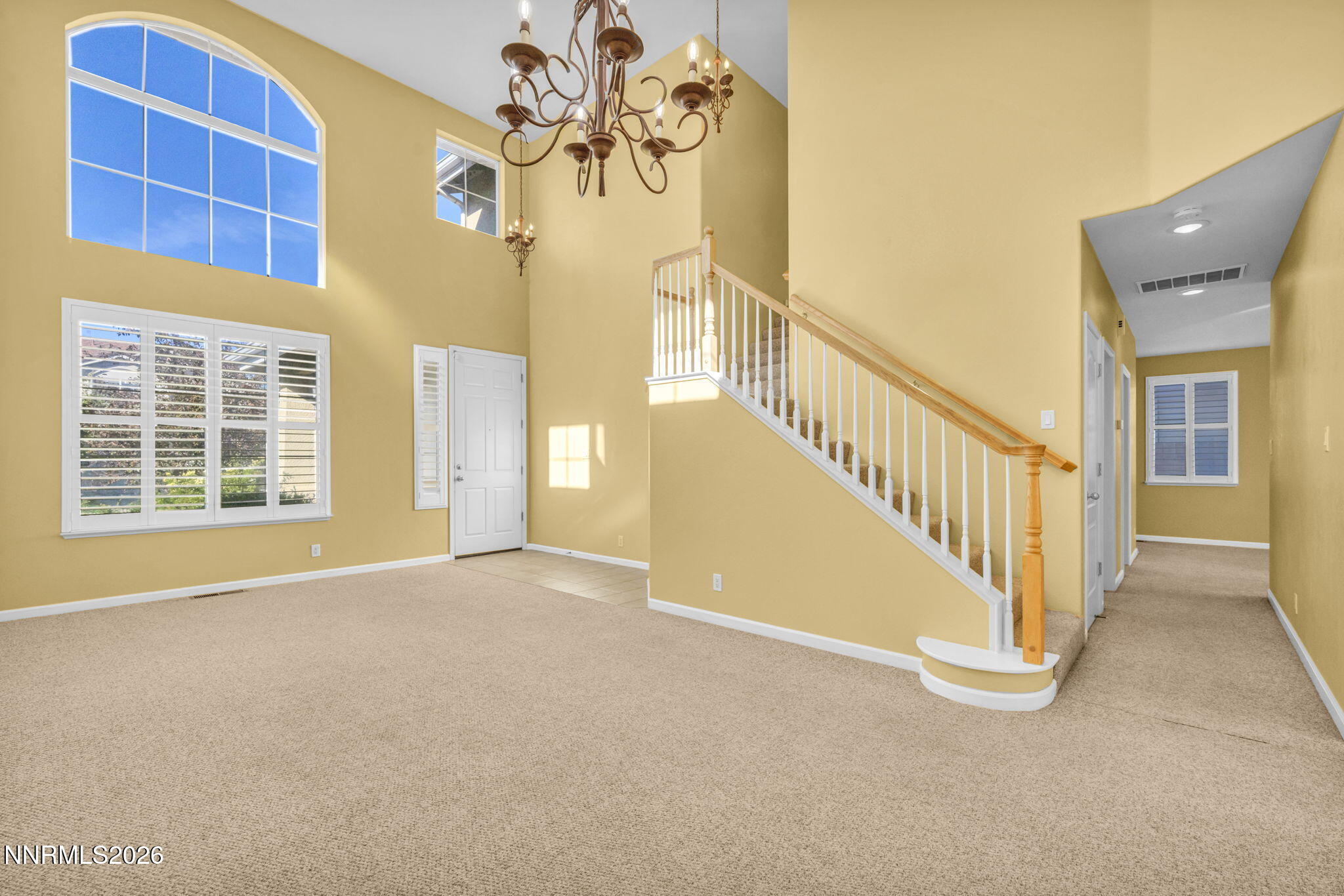 10048 Silver Star Drive Property Photo 6