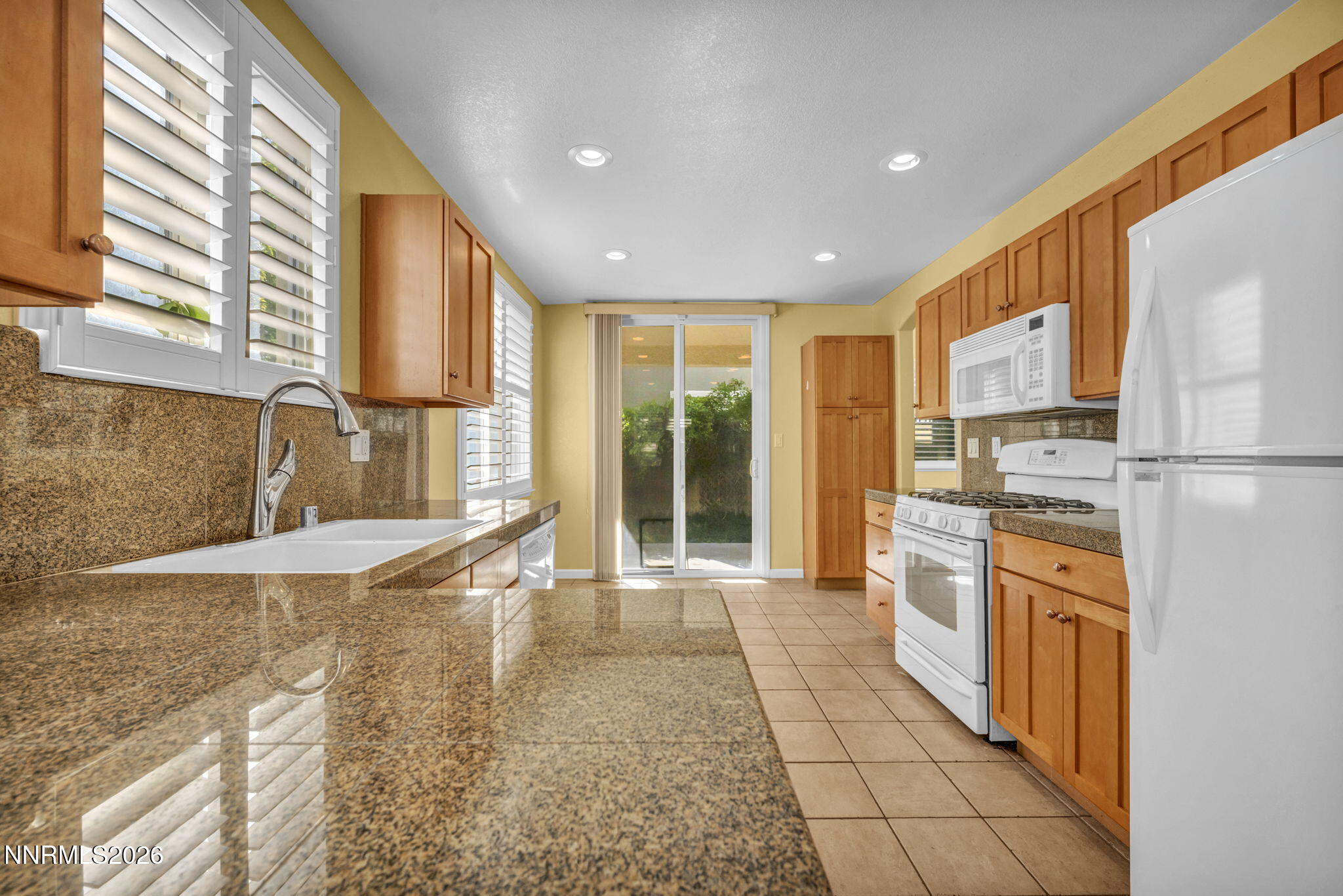 10048 Silver Star Drive Property Photo 11