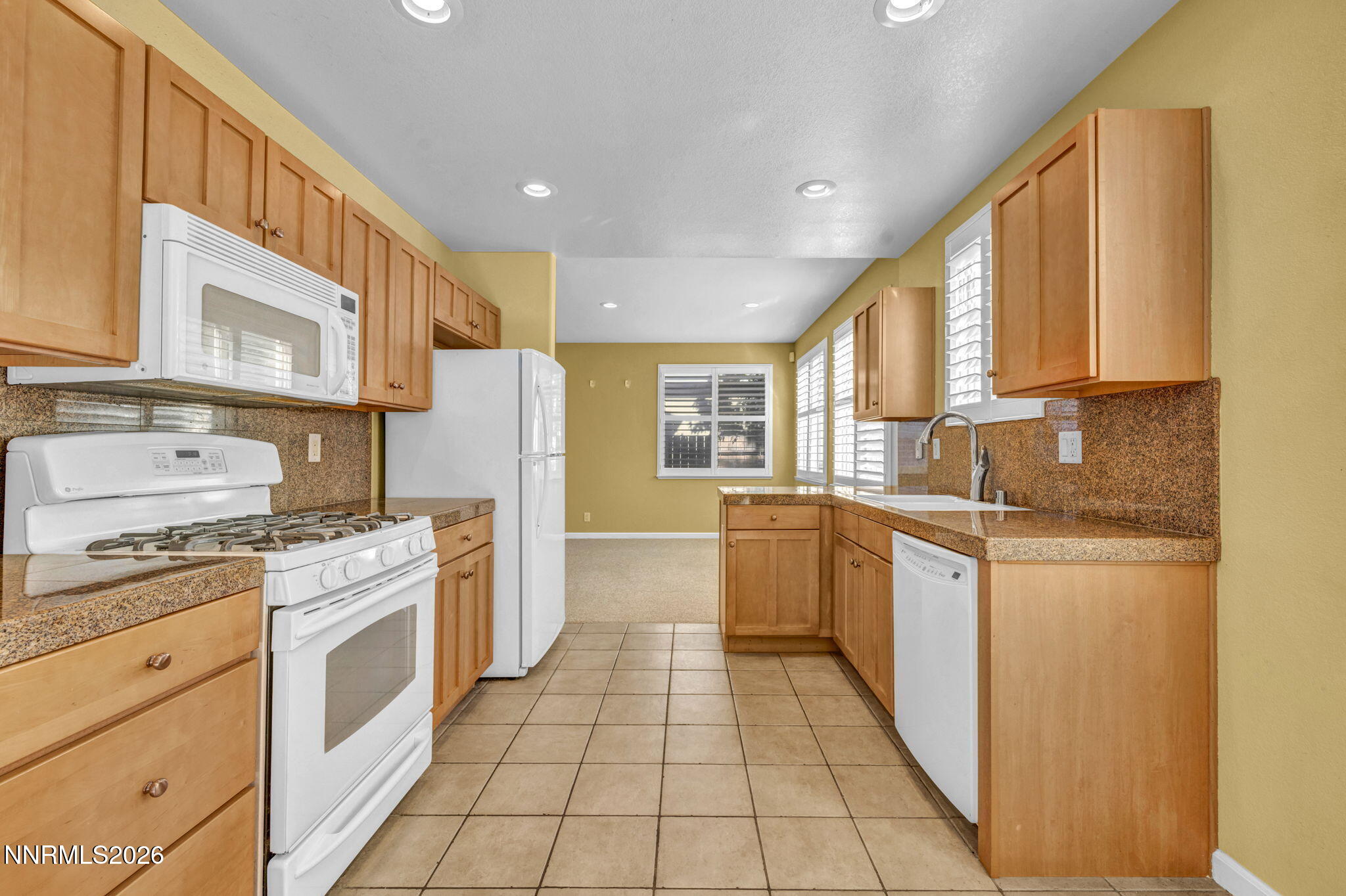10048 Silver Star Drive Property Photo 13