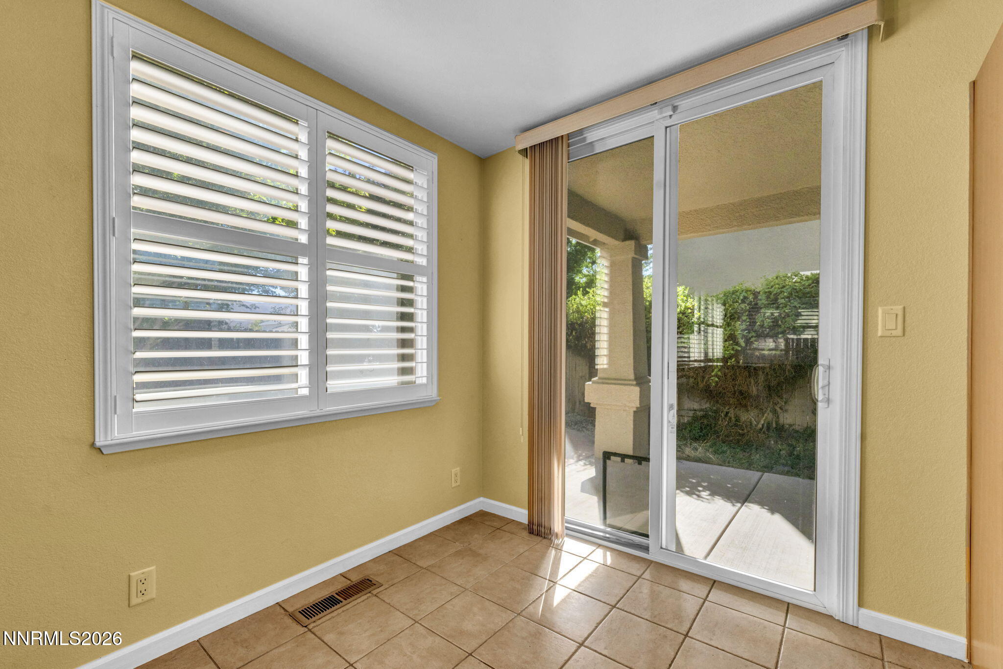 10048 Silver Star Drive Property Photo 18