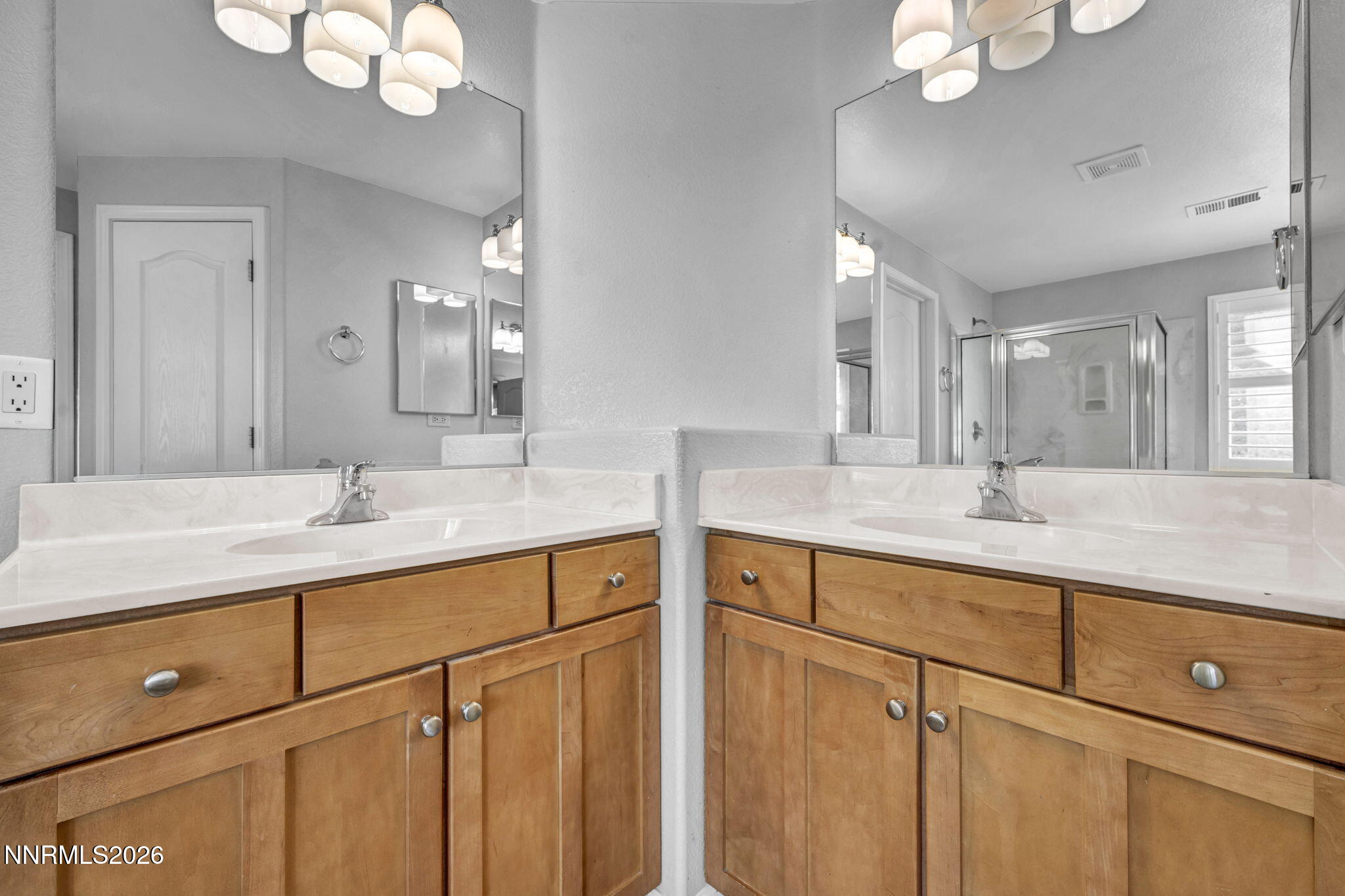 10048 Silver Star Drive Property Photo 33