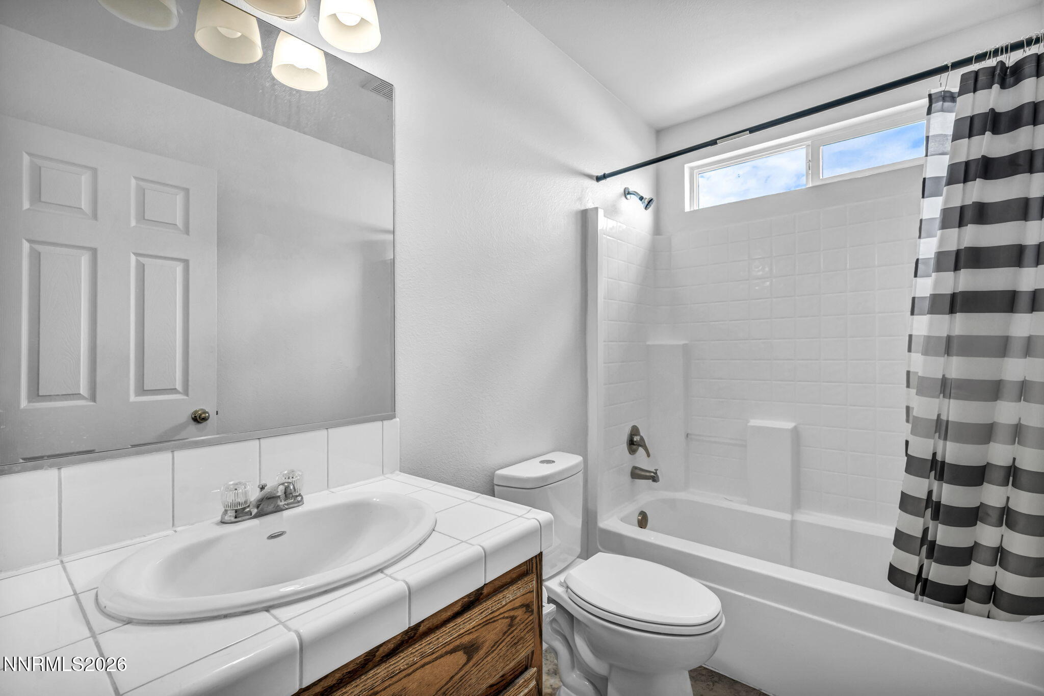 2212 Ellice Way Property Photo 31