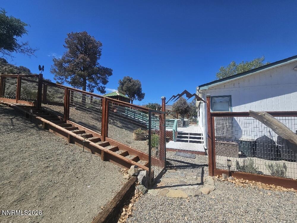 3715 Ballman Way Property Photo 4