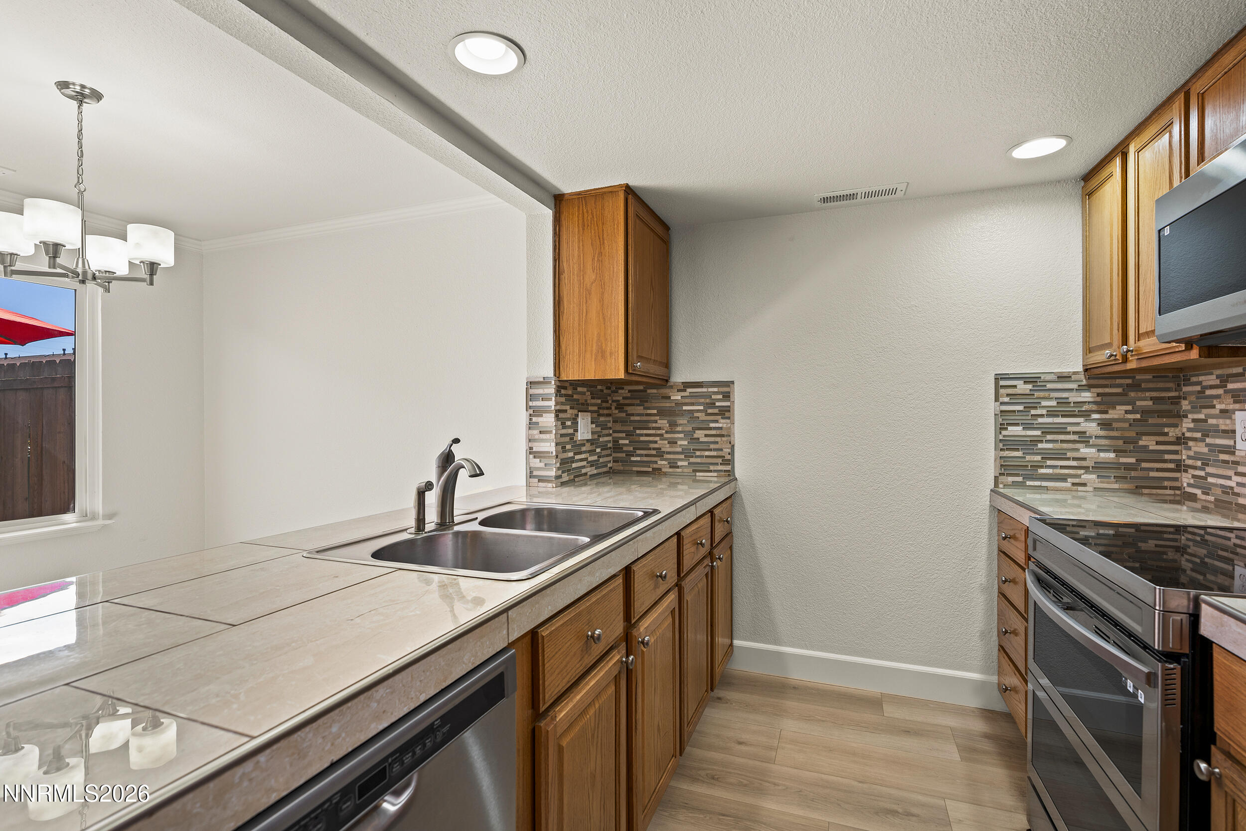 13900 Lear Boulevard Property Photo 8