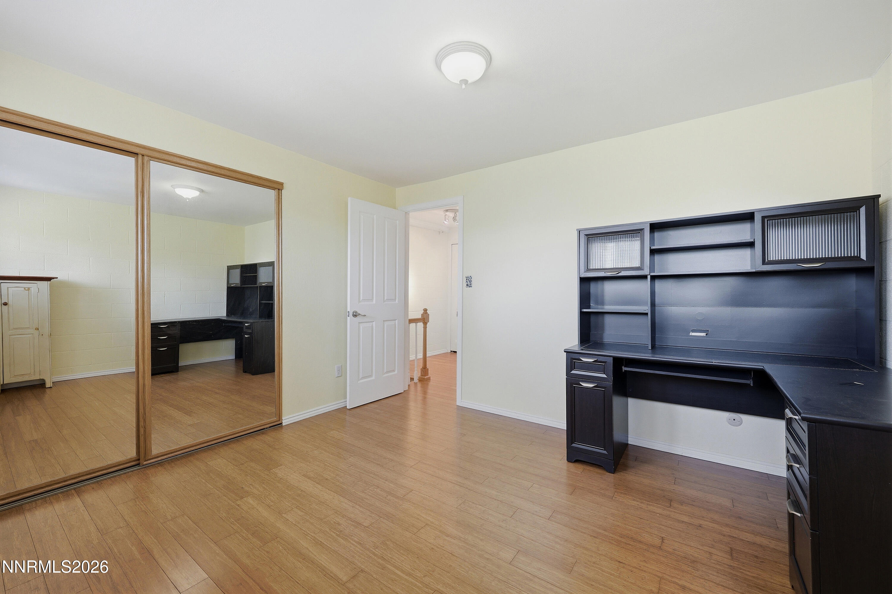 141 Lake Glen Drive Property Photo 16