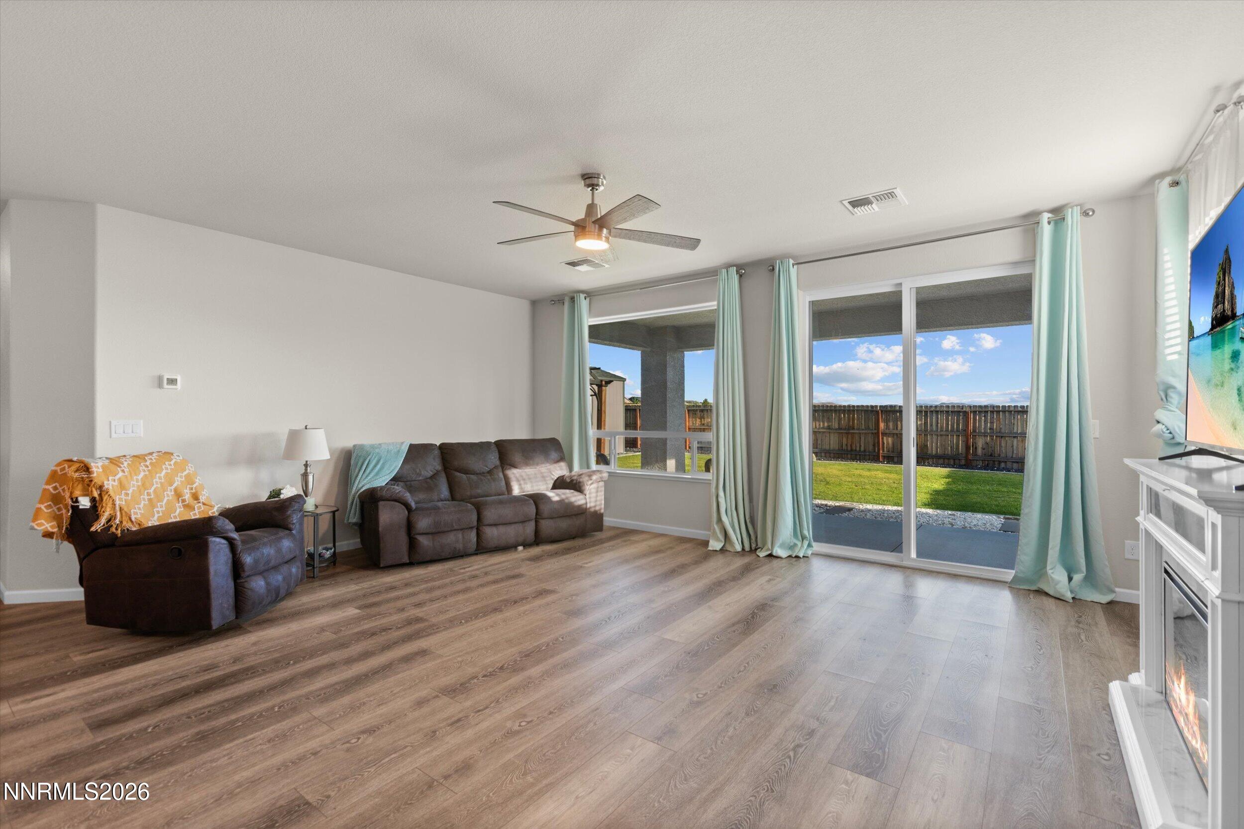 1054 Iron King Drive Property Photo 17