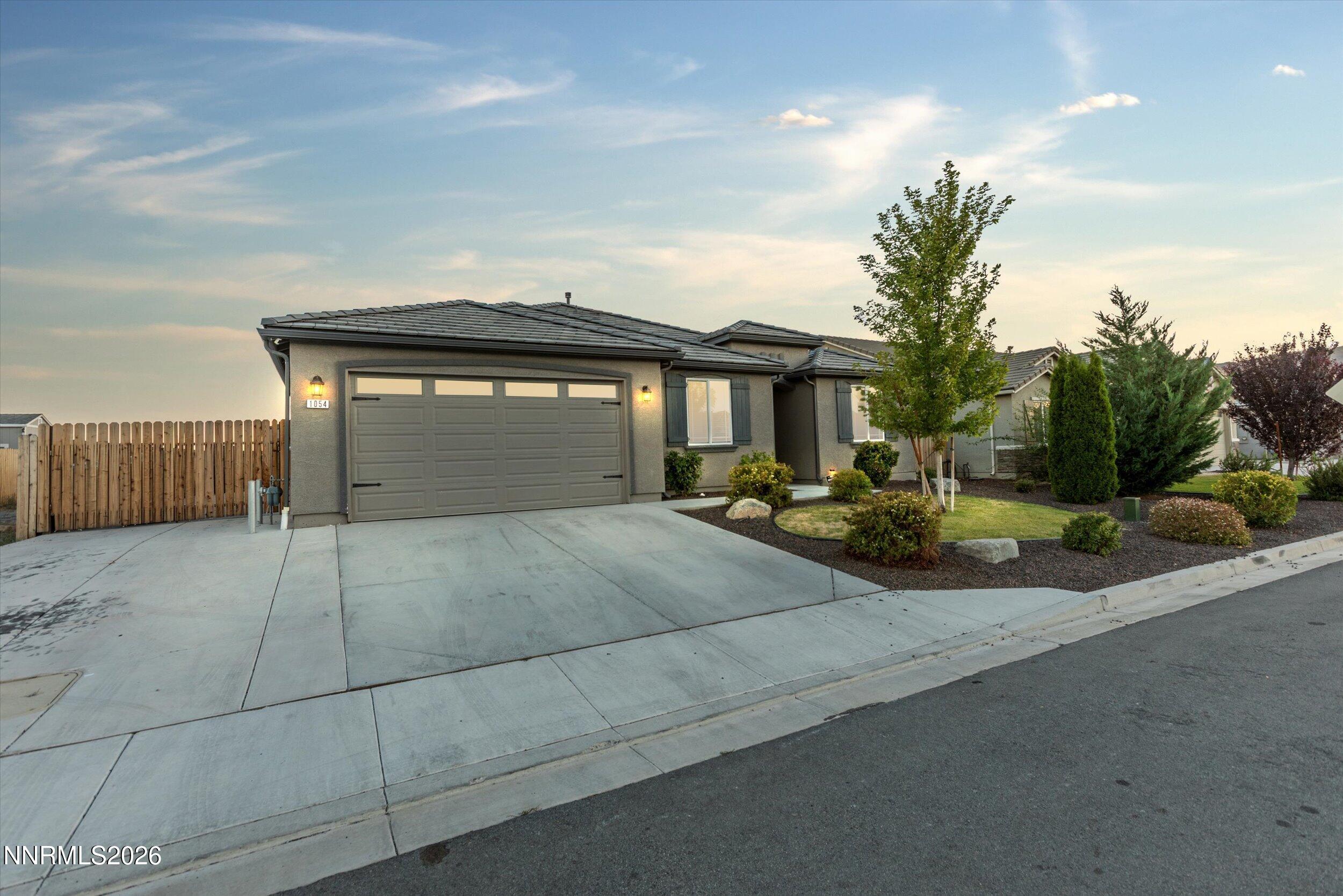 1054 Iron King Drive Property Photo 43