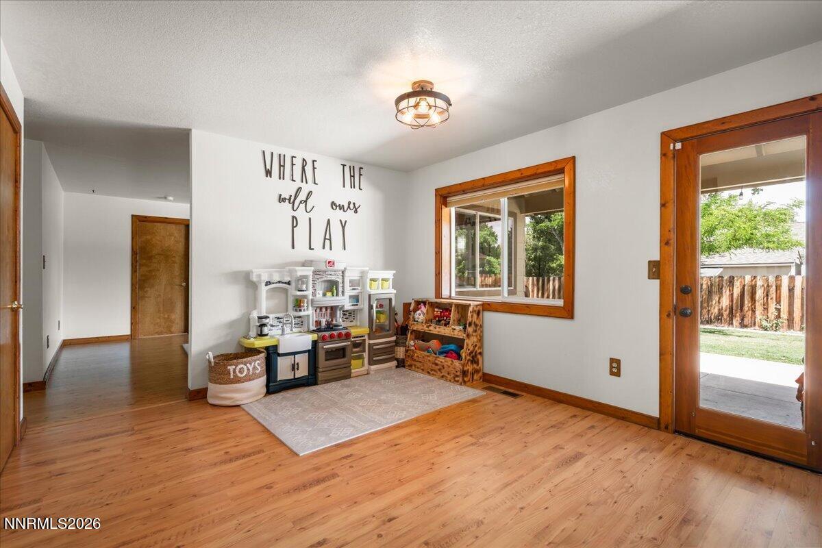 4734 Killdeer Road Property Photo 3