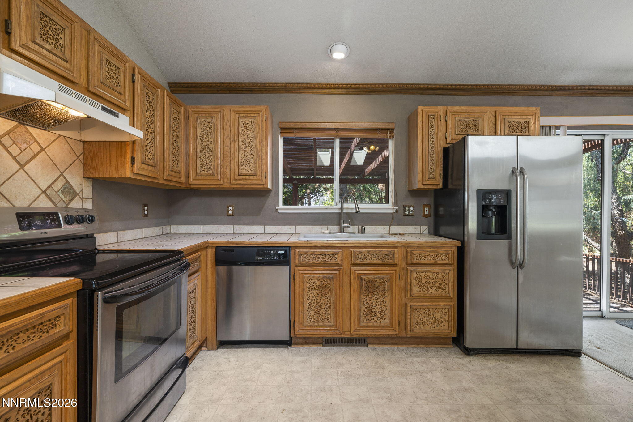 198 Desert Rose Drive Property Photo 11