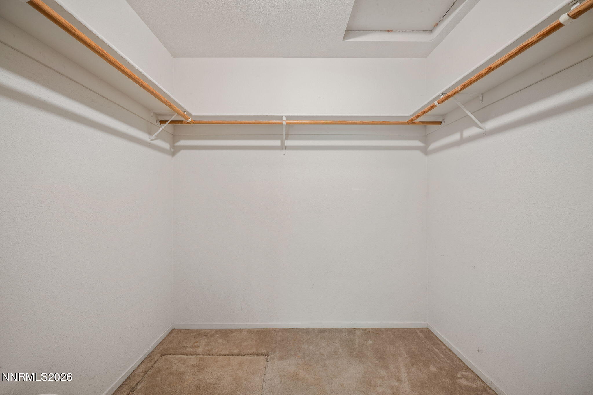 198 Desert Rose Drive Property Photo 14
