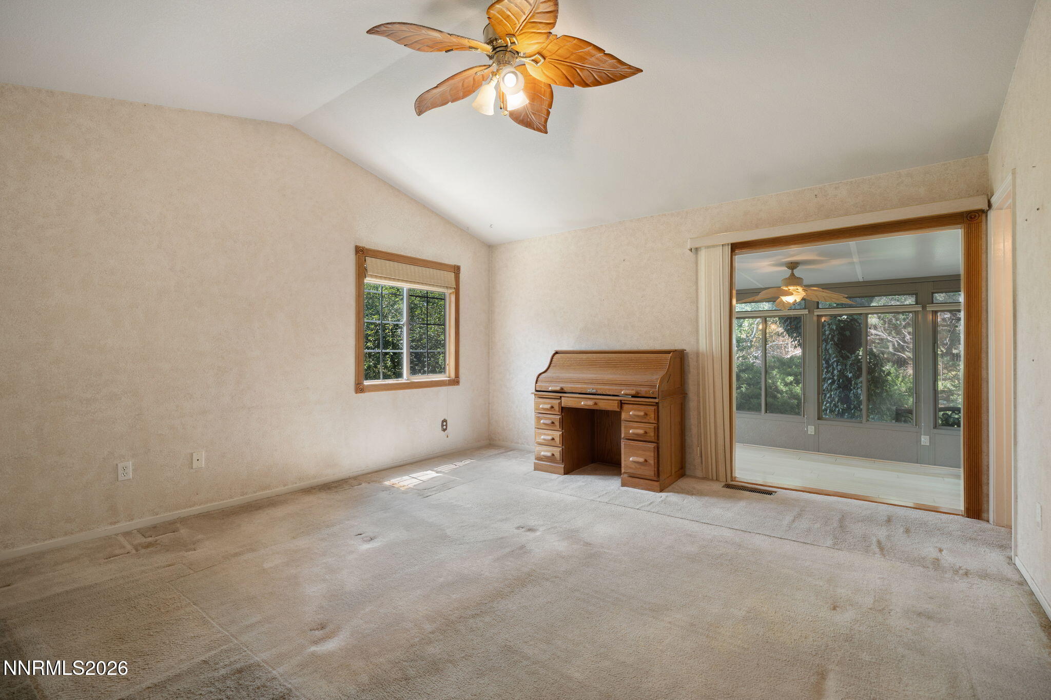 198 Desert Rose Drive Property Photo 15