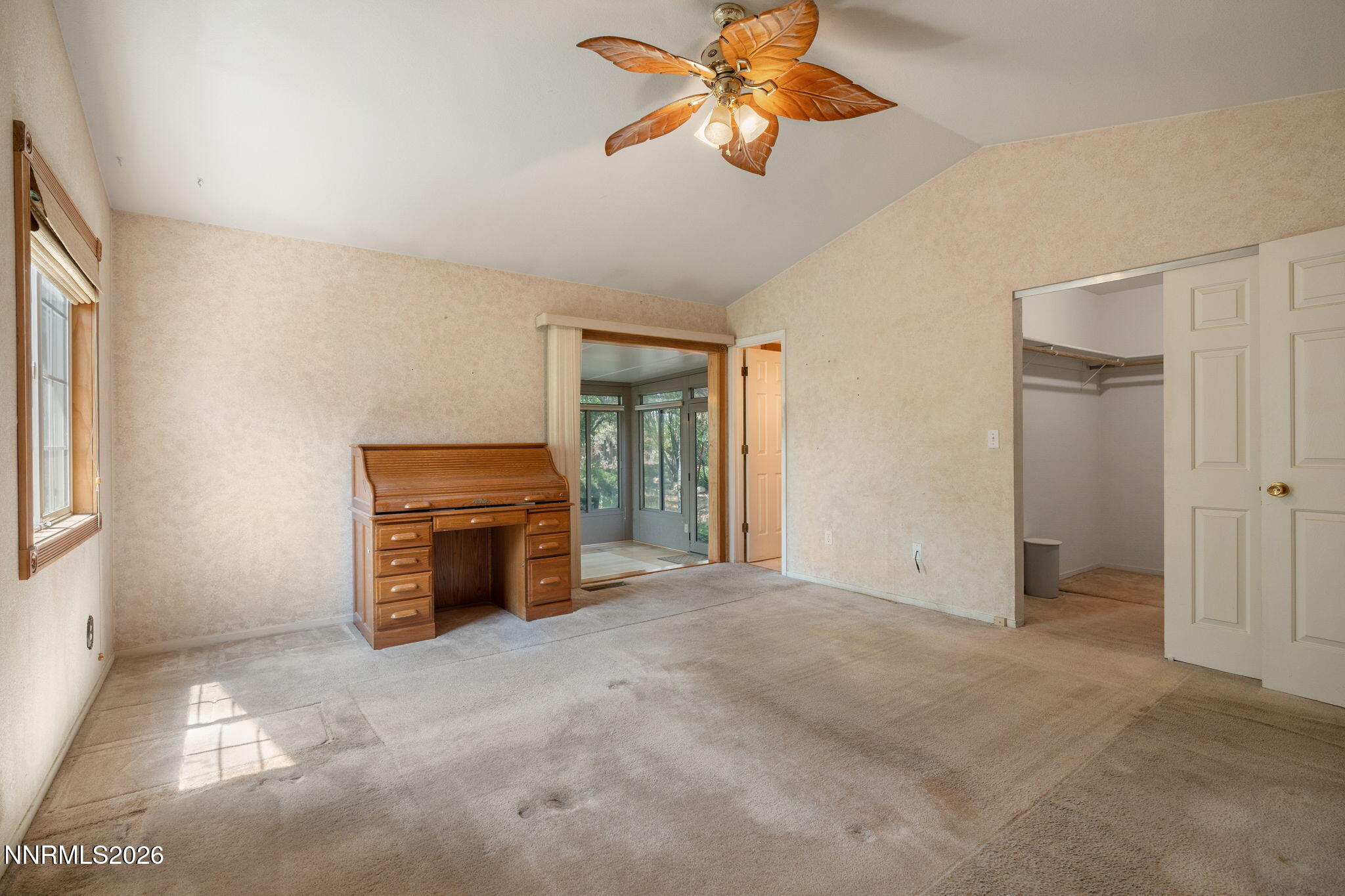 198 Desert Rose Drive Property Photo 16
