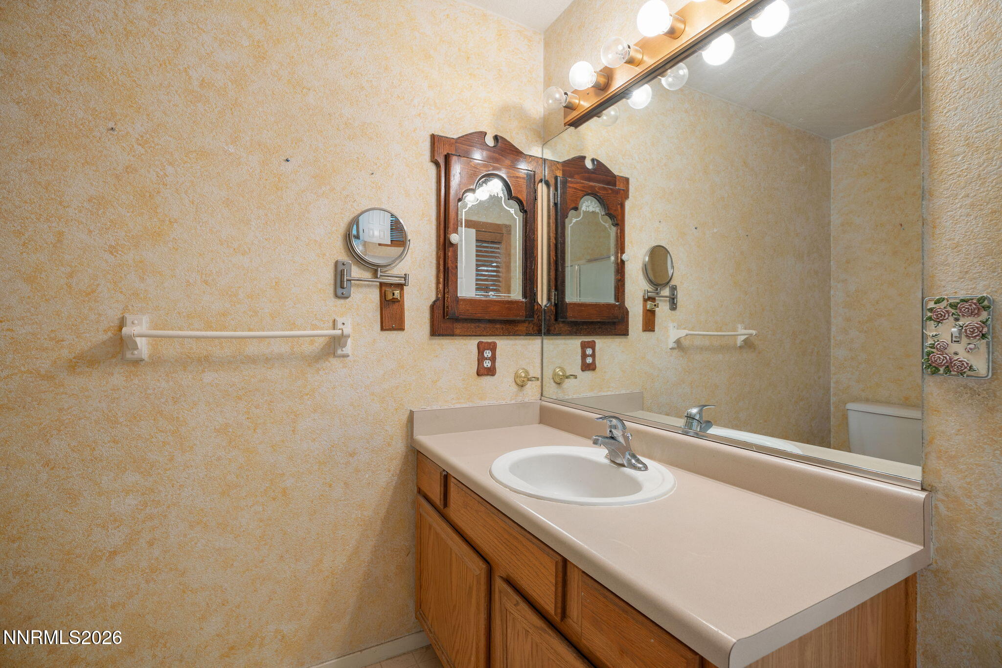 198 Desert Rose Drive Property Photo 20