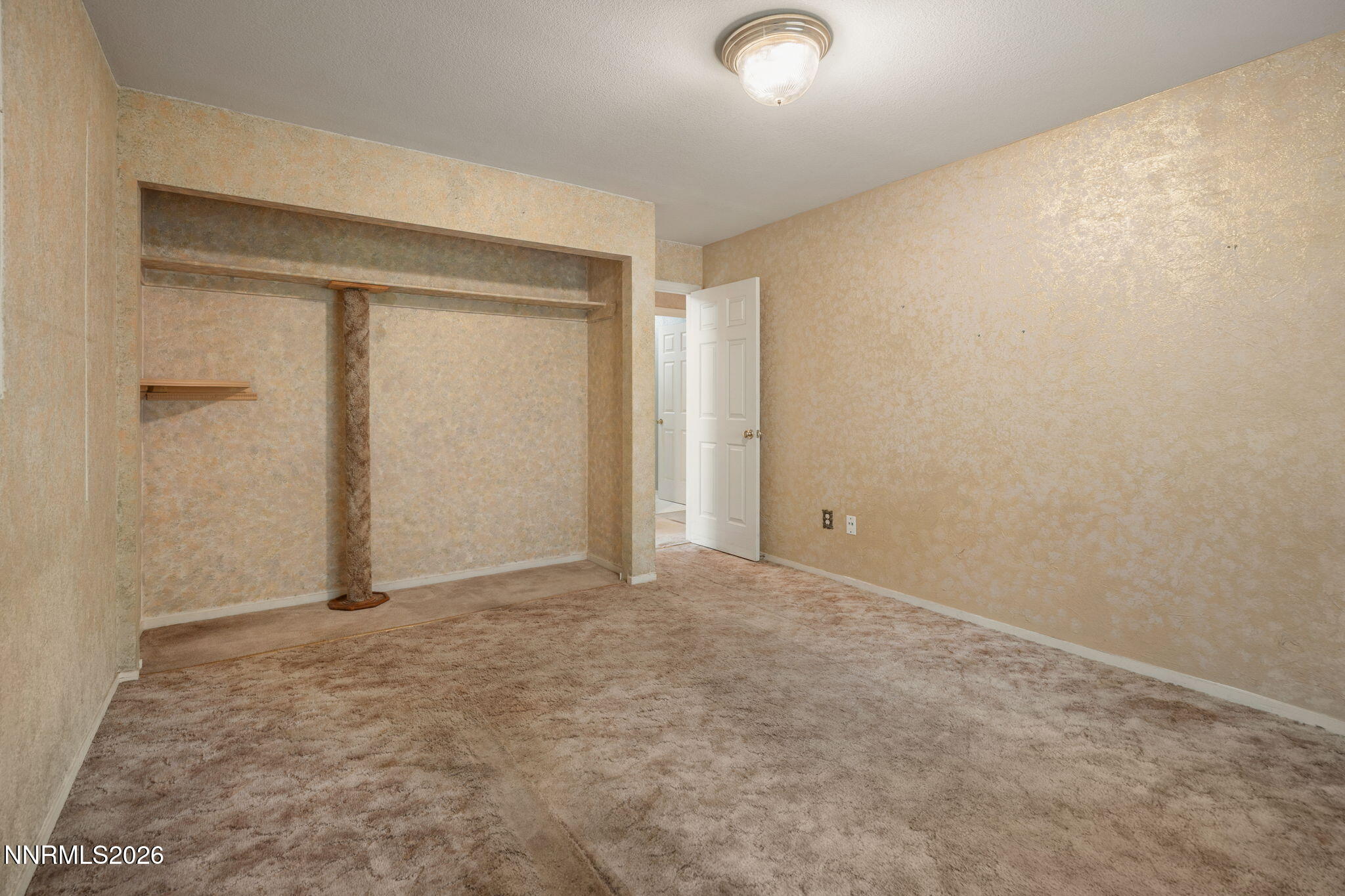 198 Desert Rose Drive Property Photo 27