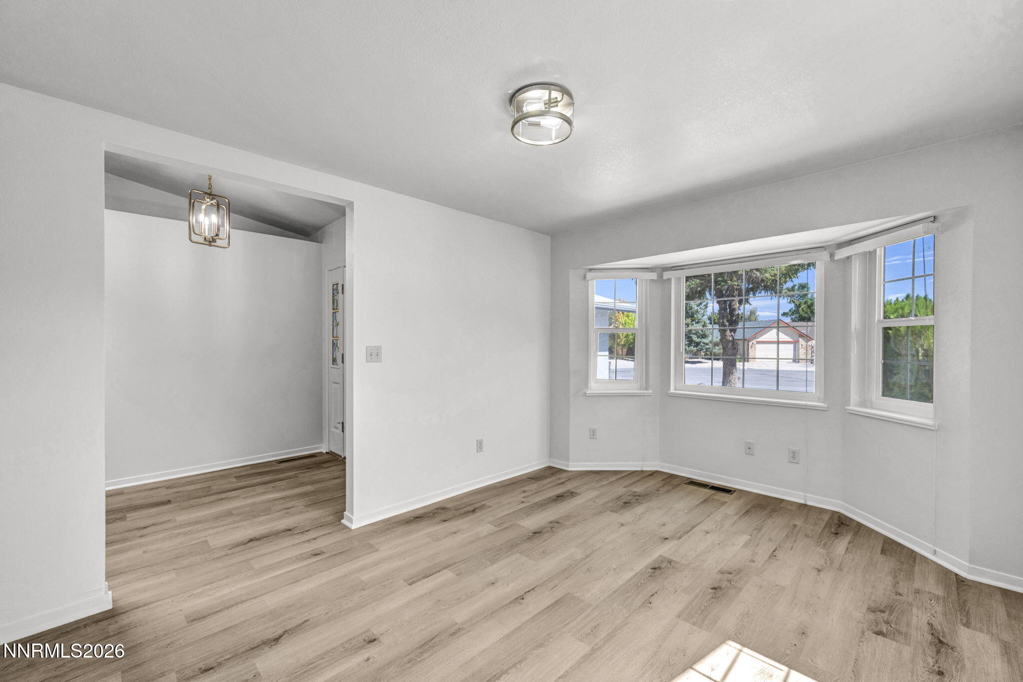 609 Armory Lane Property Photo 10