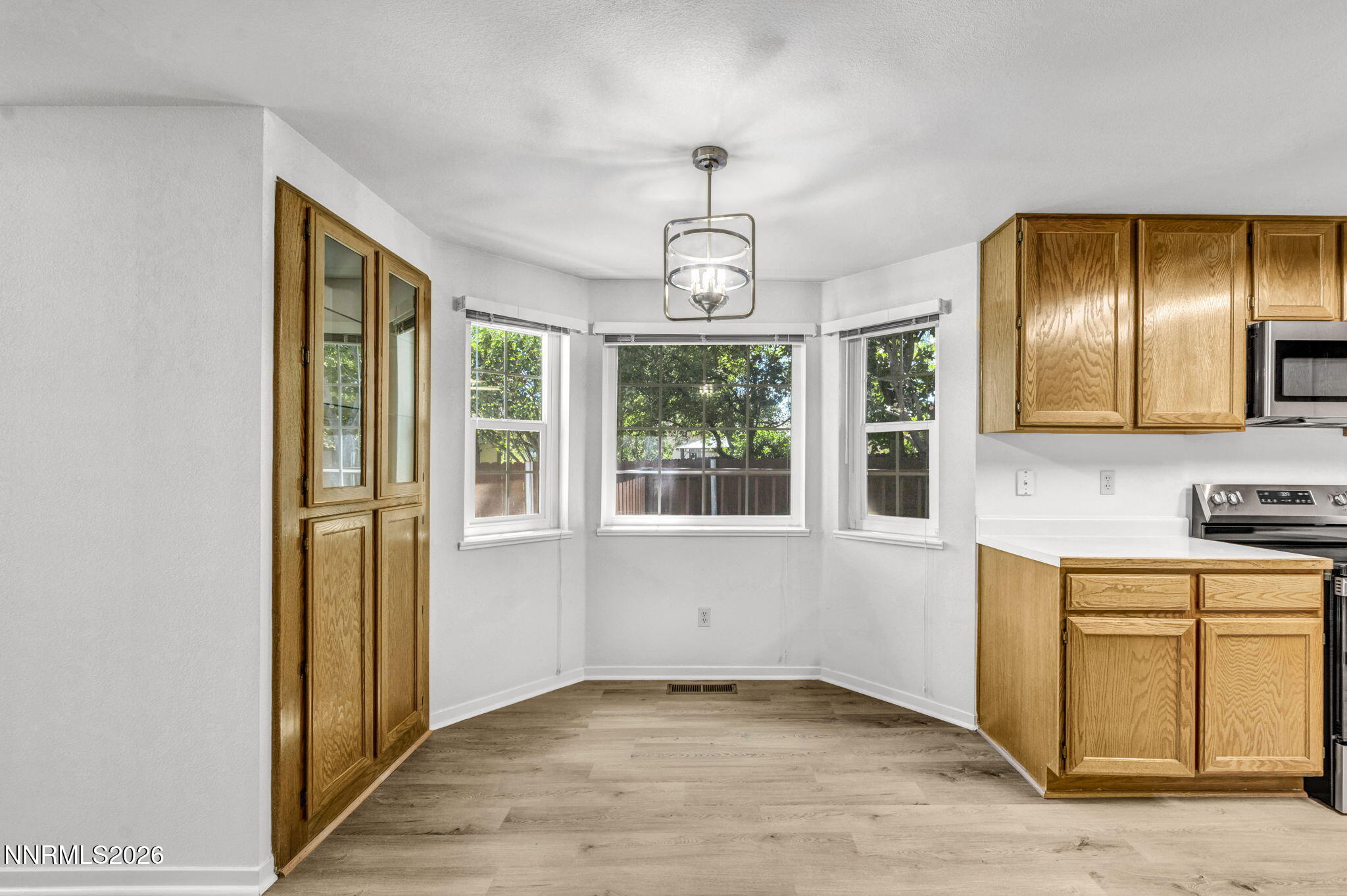 609 Armory Lane Property Photo 22