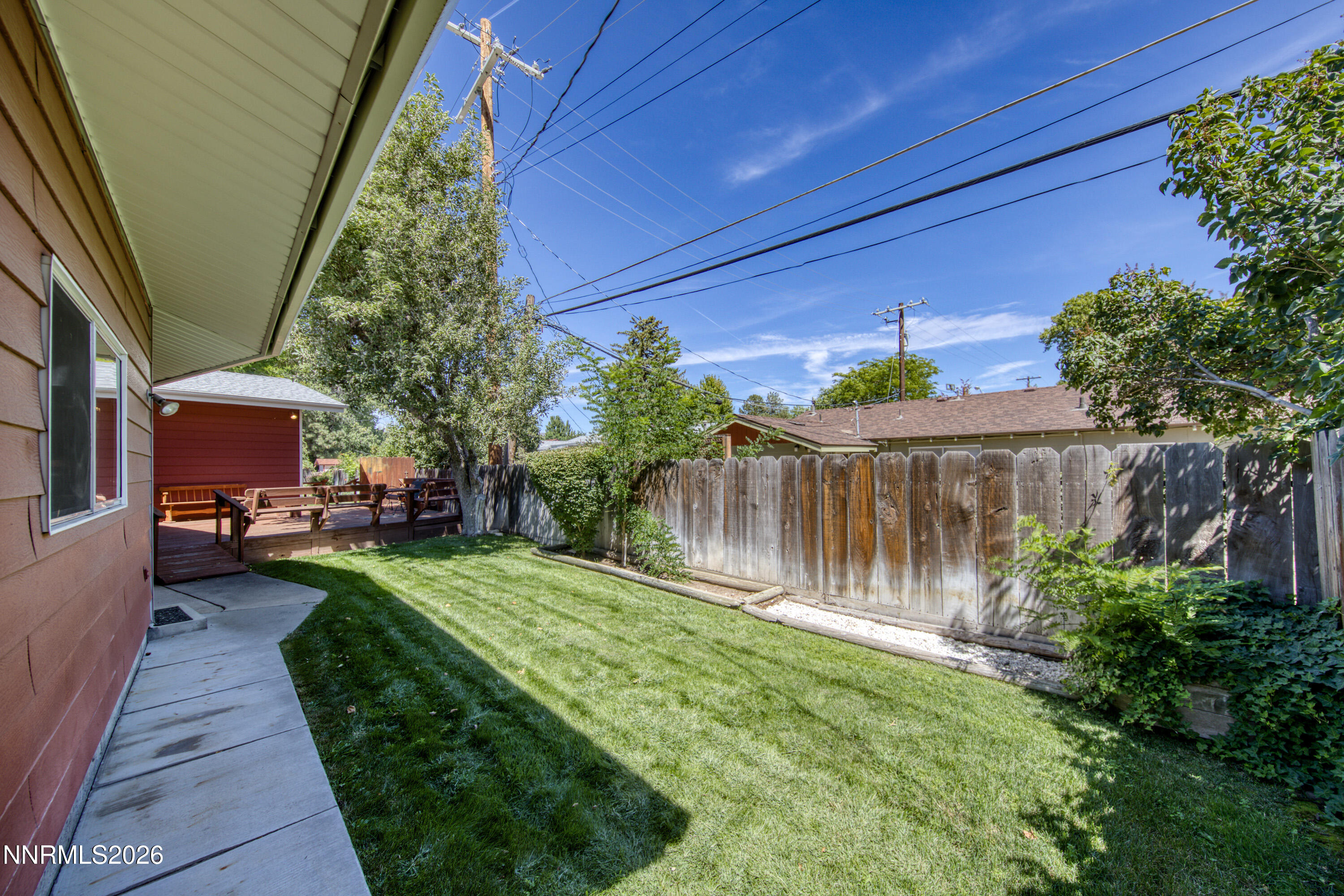 711 S Richmond Avenue Property Photo 18