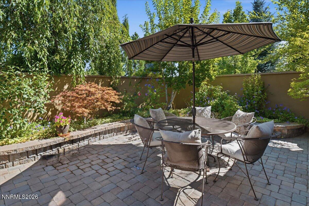 5960 Cartier Drive Property Photo 9