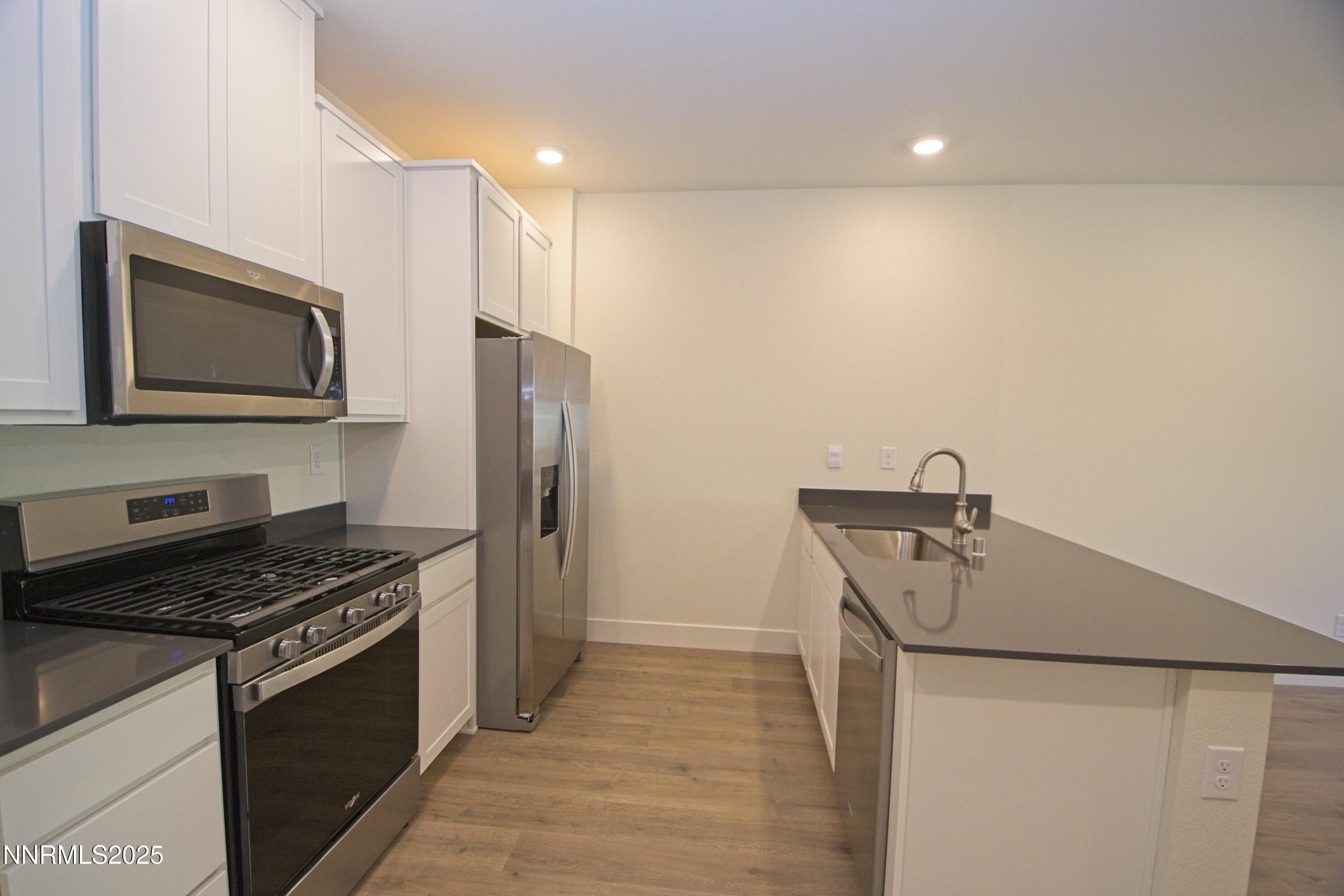 1636 Prancer Street Property Photo 5