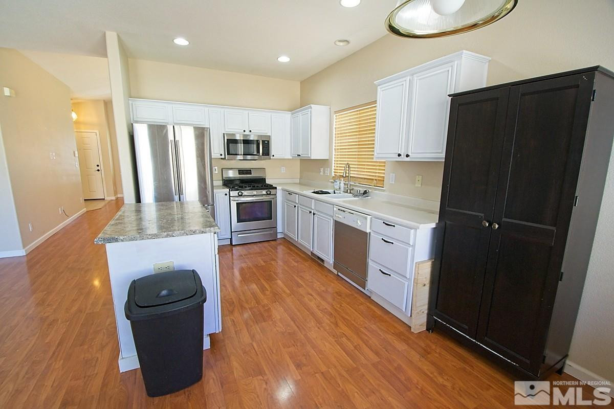 20945 White Rock Drive Property Photo 2