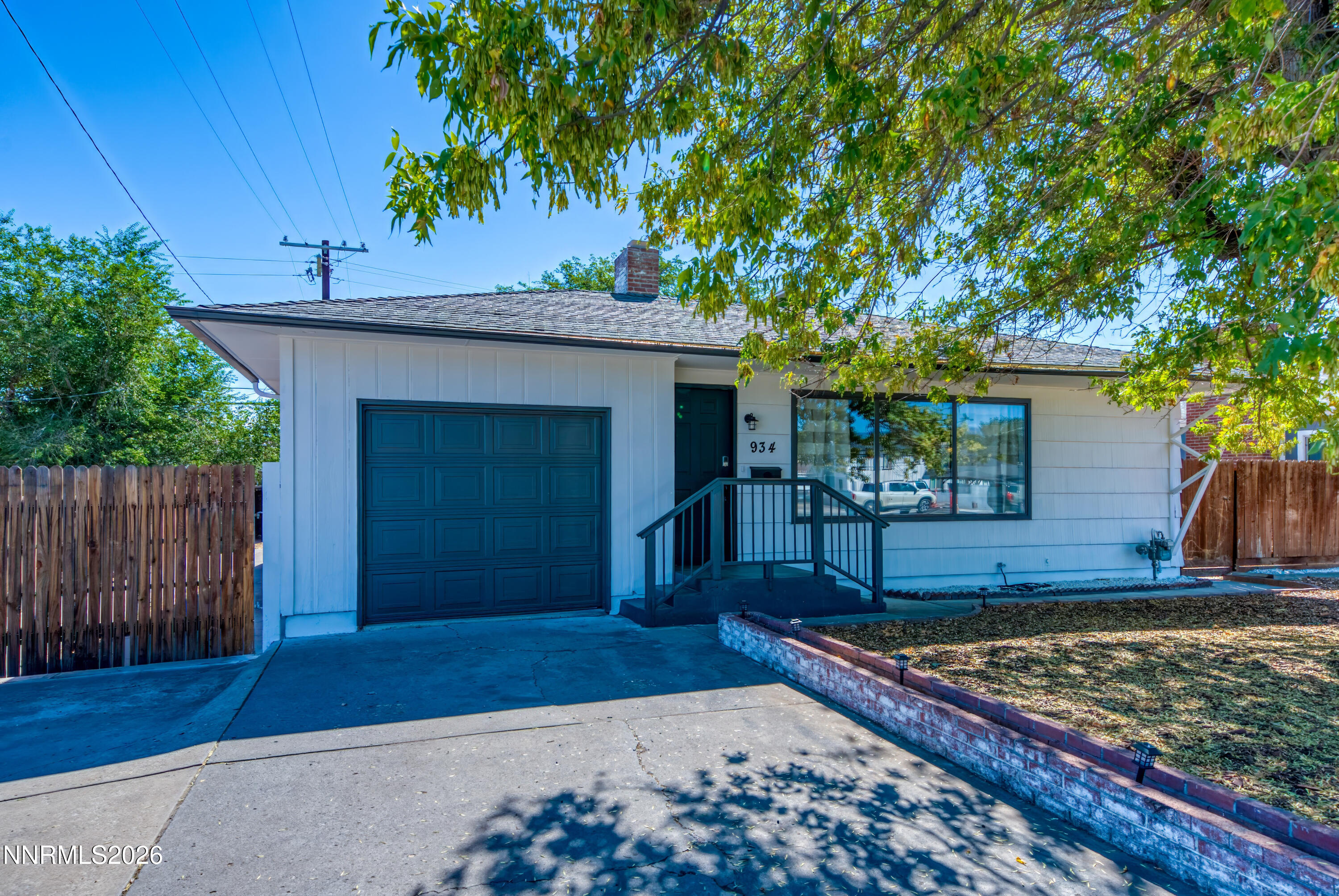934 Pyramid Way Property Photo 1