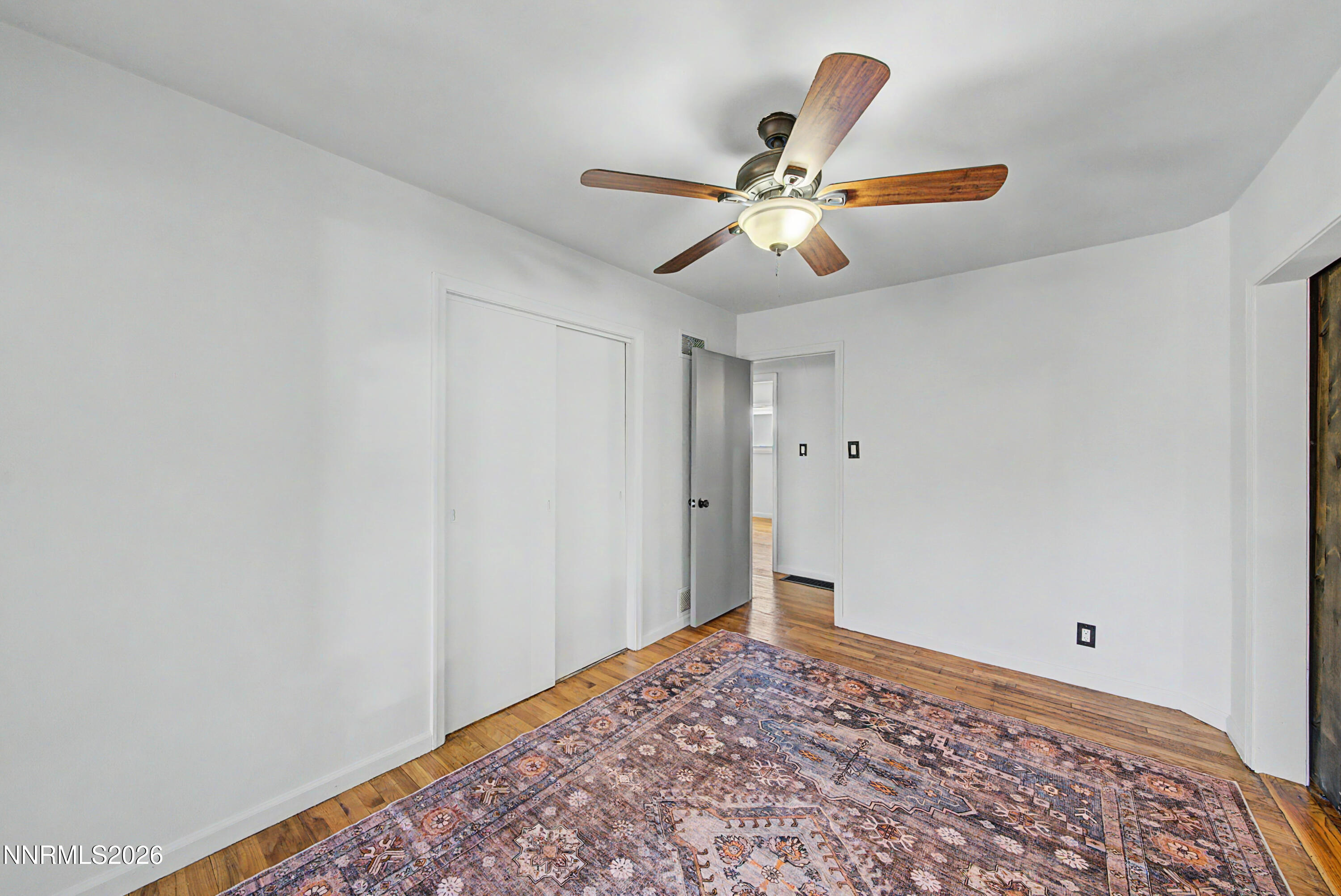 934 Pyramid Way Property Photo 10