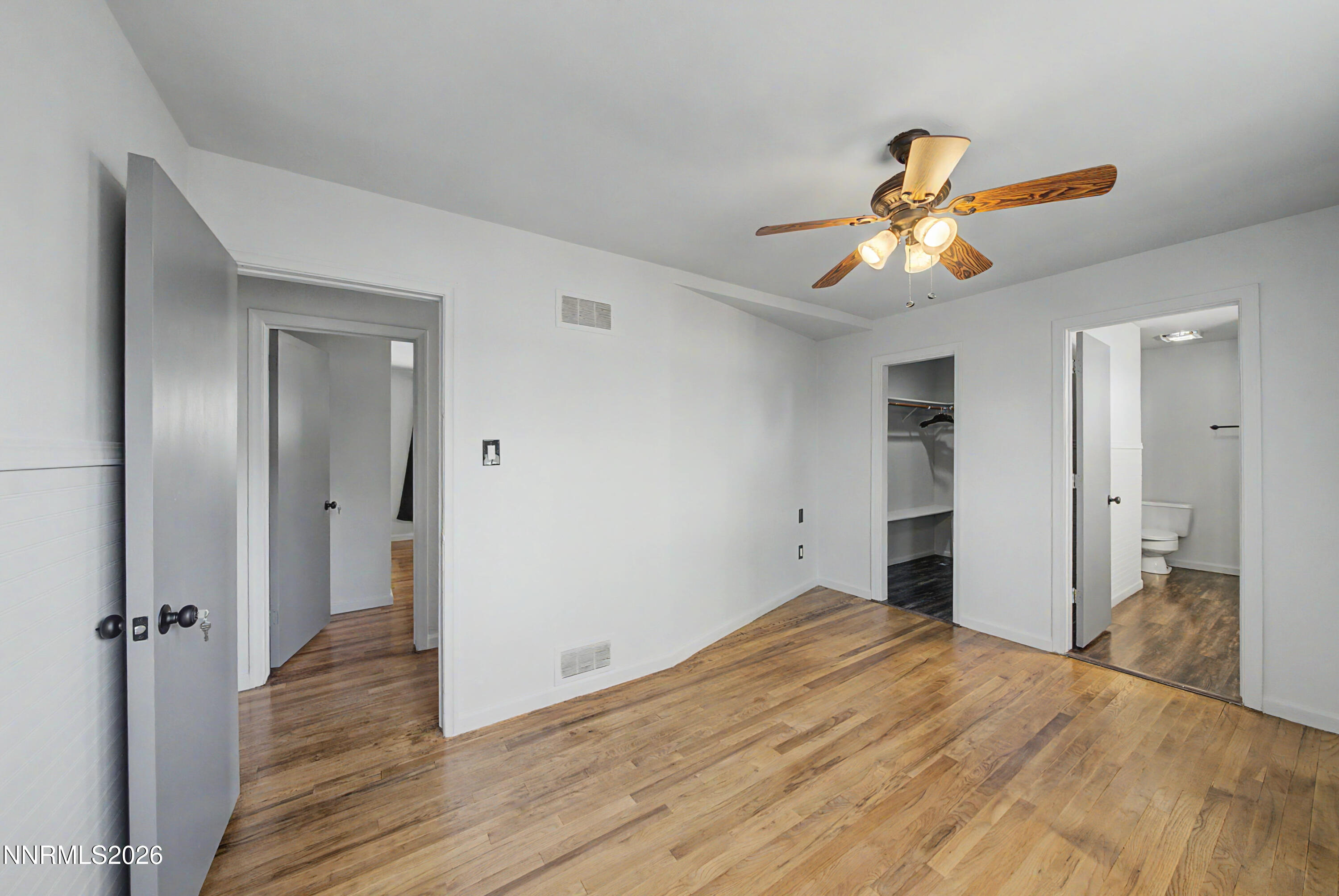 934 Pyramid Way Property Photo 21