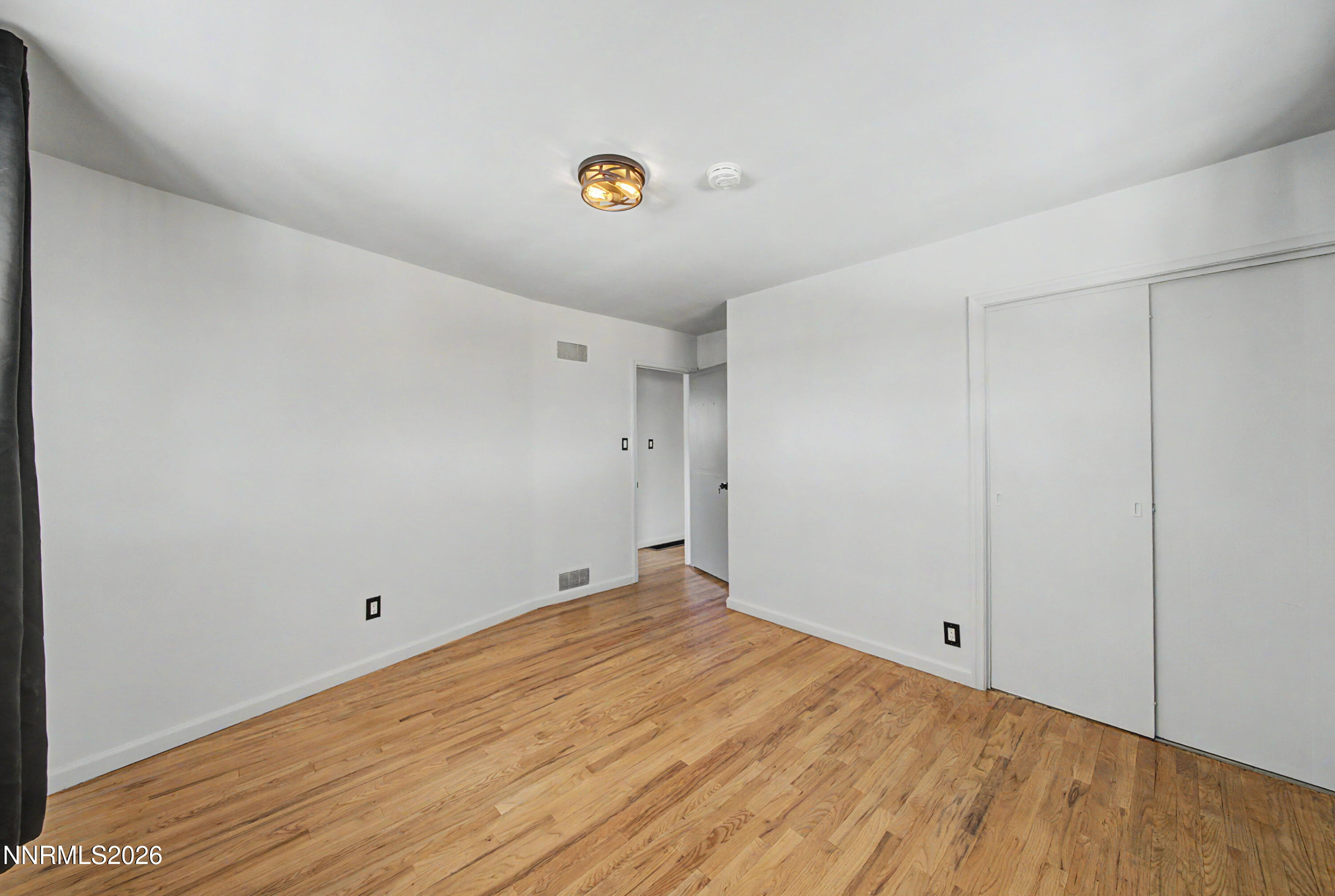 934 Pyramid Way Property Photo 26