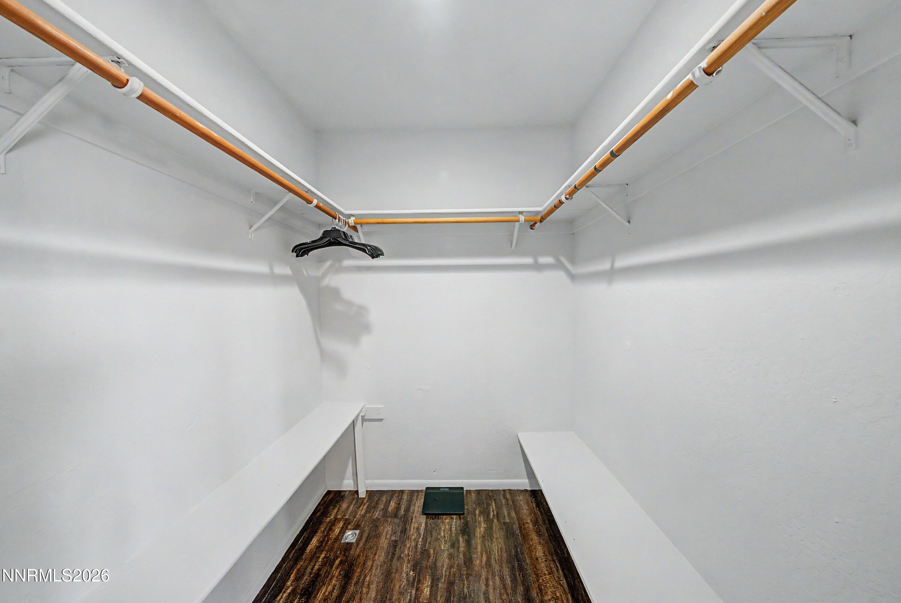 934 Pyramid Way Property Photo 30