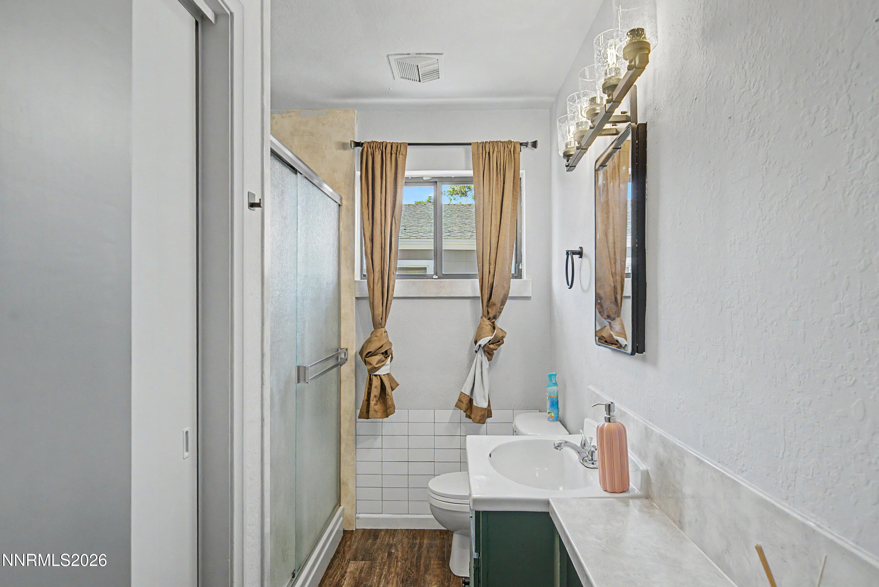 934 Pyramid Way Property Photo 34