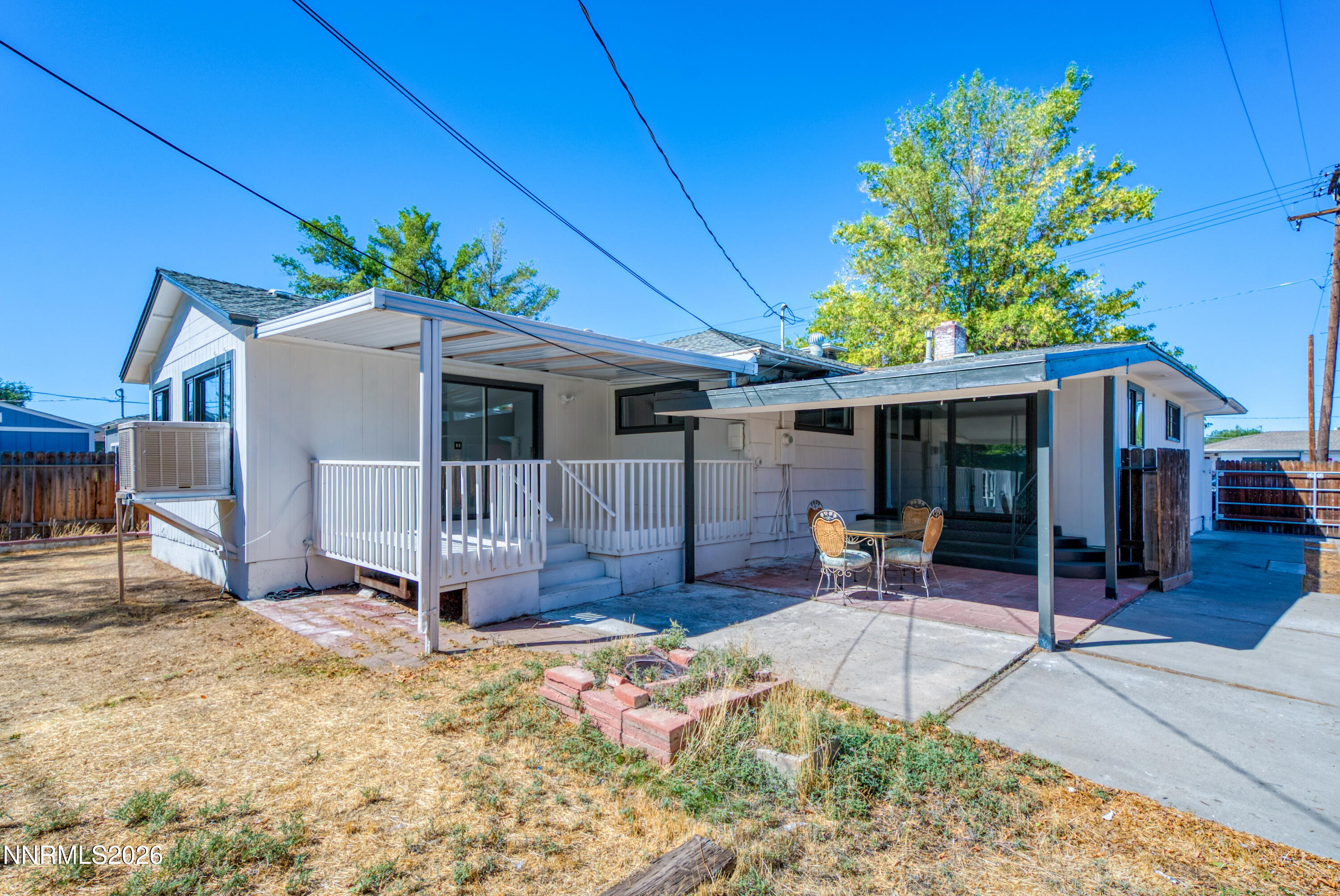 934 Pyramid Way Property Photo 37