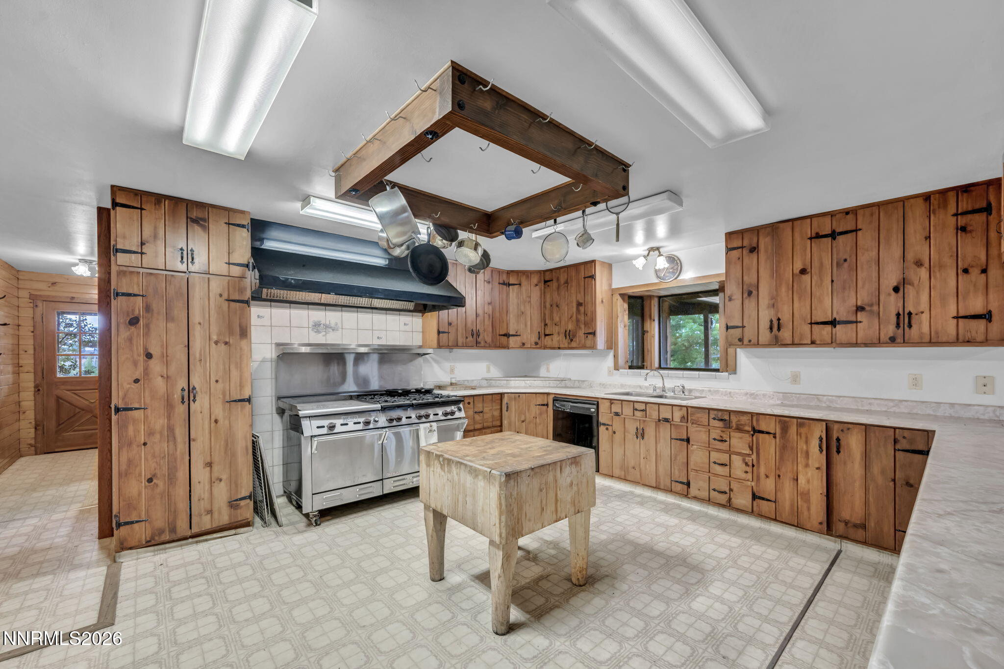 100 Burke Drive Property Photo 19