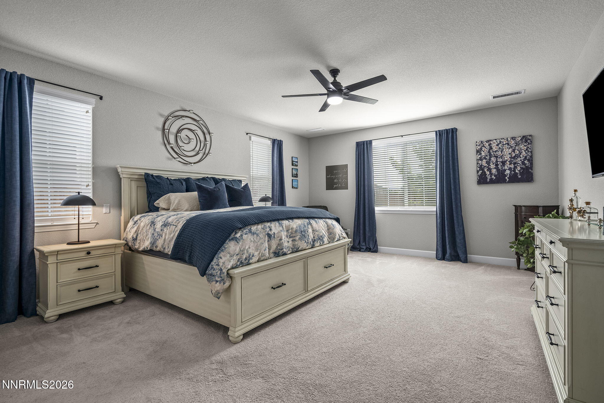 6211 Bucking Horse Drive Property Photo 14