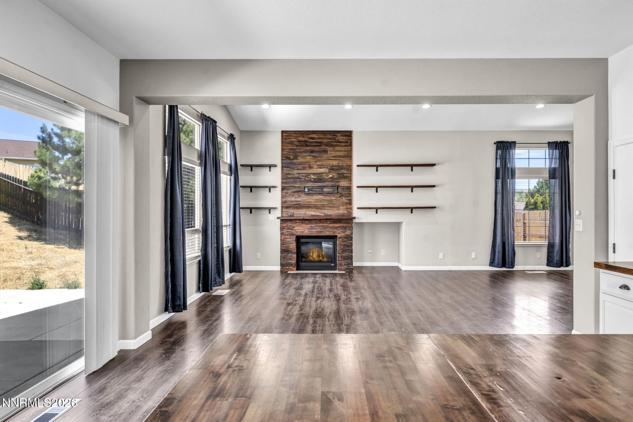 21105 Mount Evans Drive Property Photo 6
