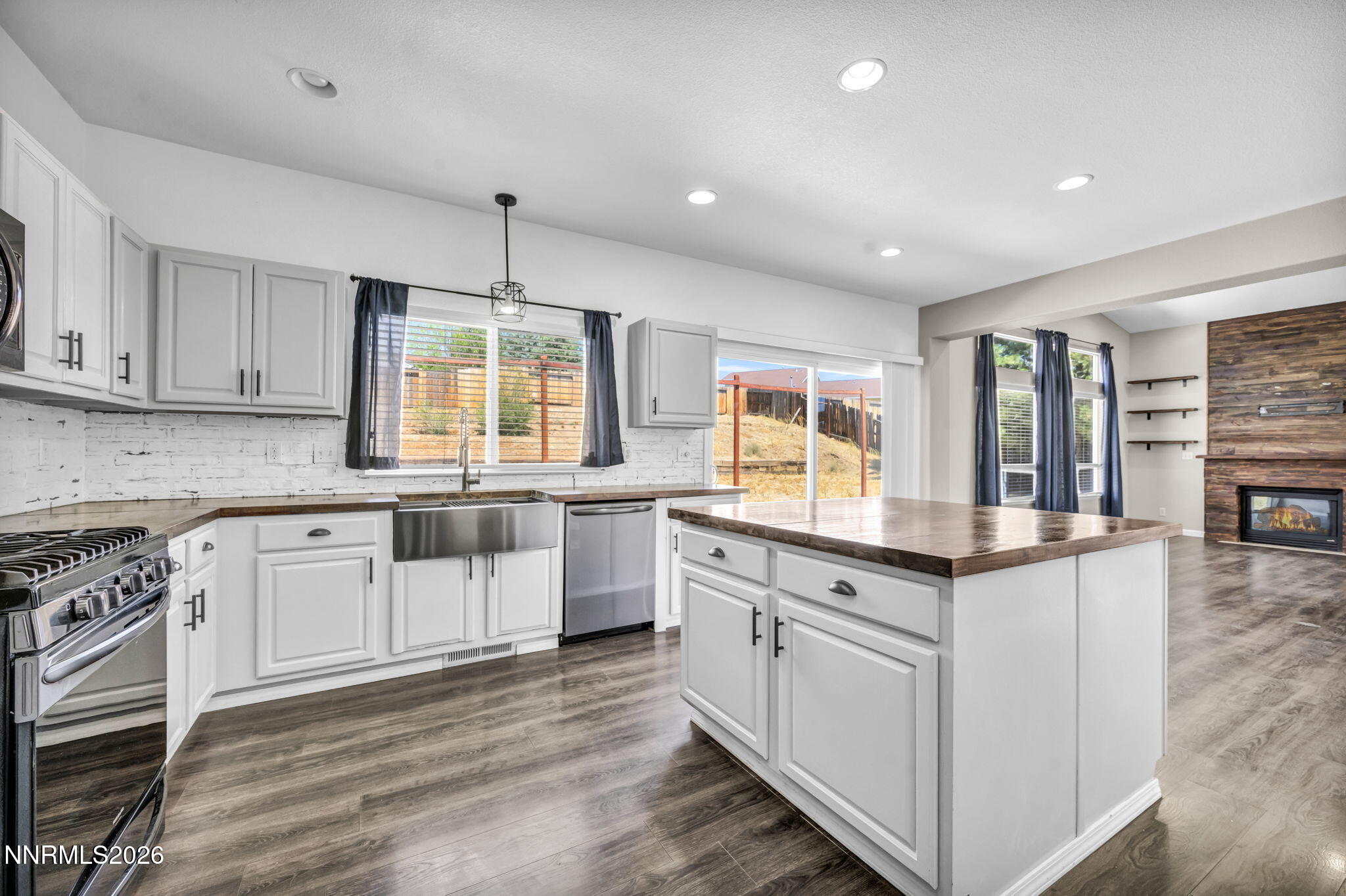 21105 Mount Evans Drive Property Photo 13