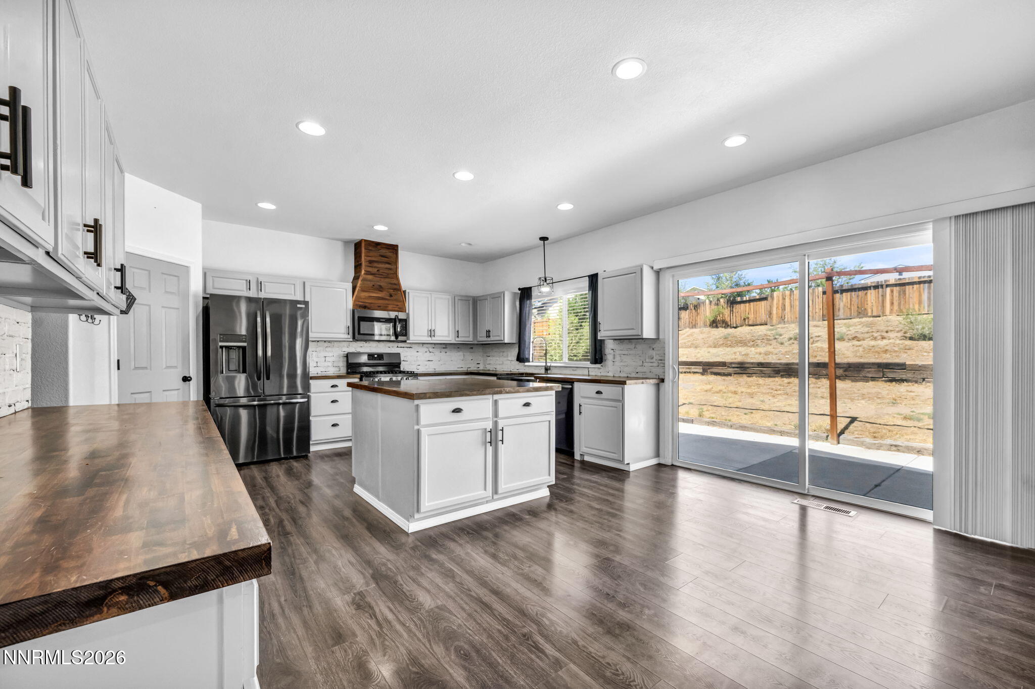 21105 Mount Evans Drive Property Photo 15