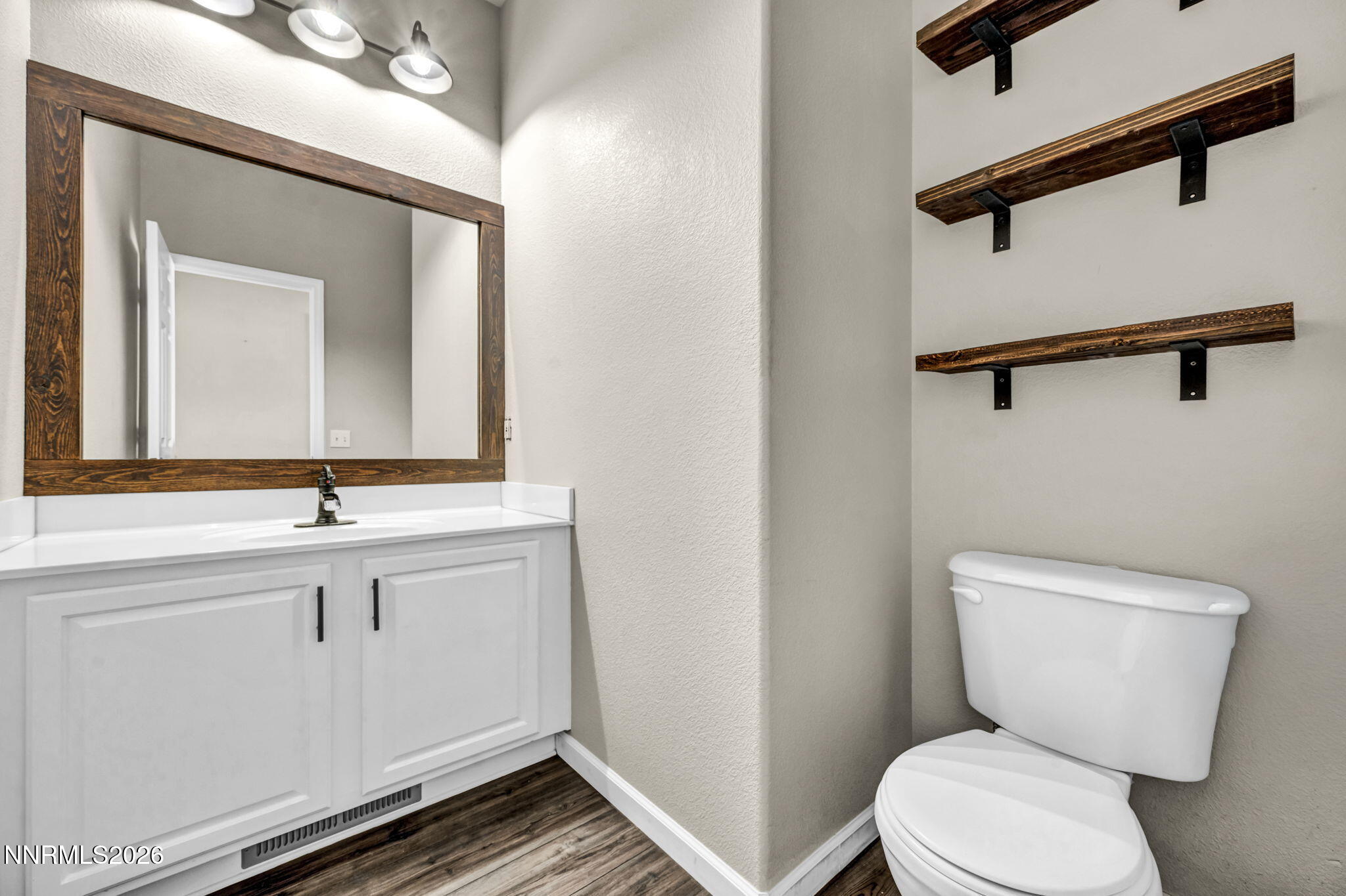 21105 Mount Evans Drive Property Photo 32