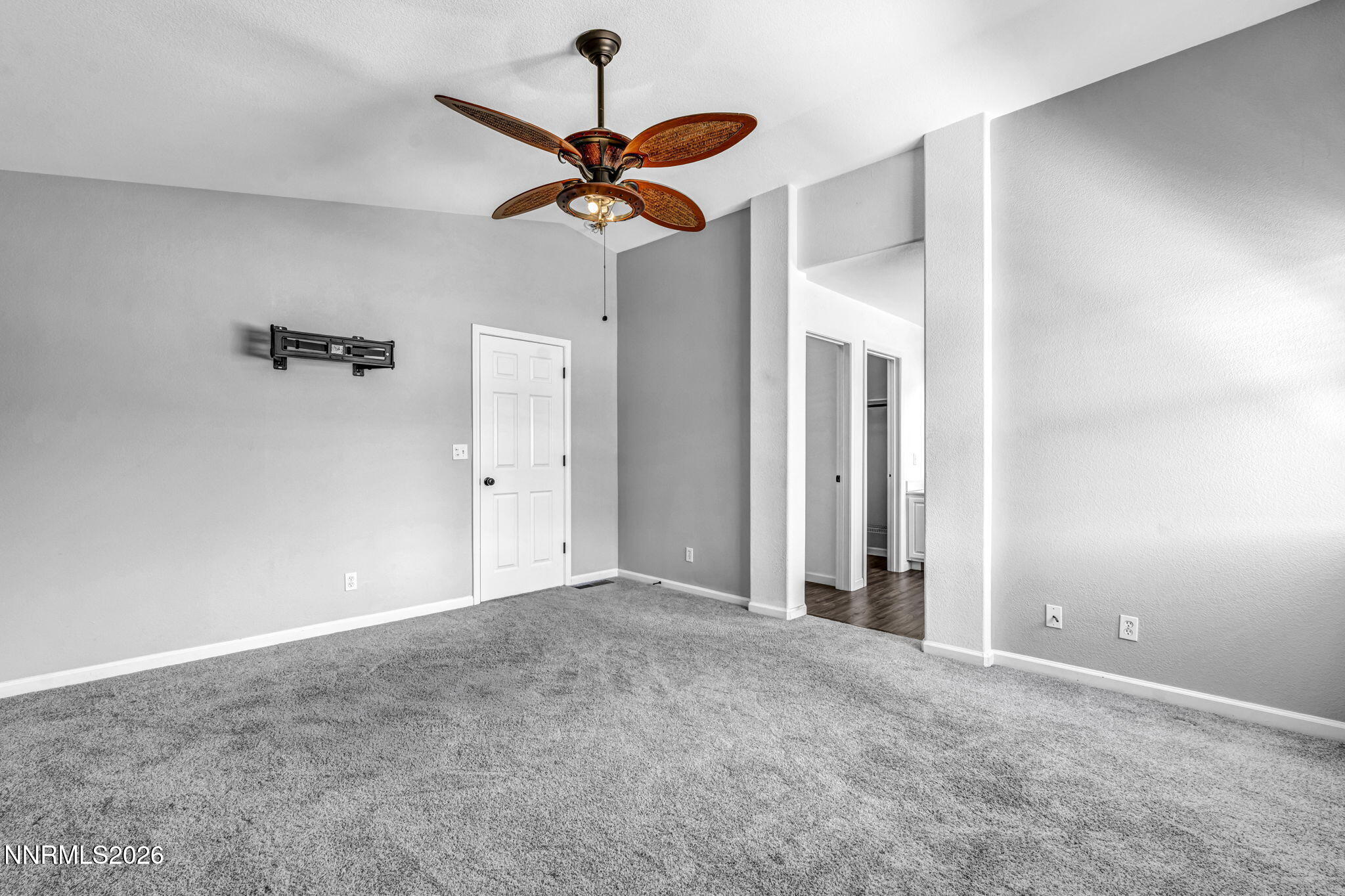 21105 Mount Evans Drive Property Photo 33