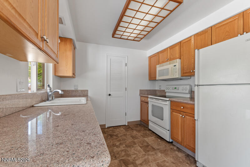 4055 Parque Verde Lane Property Photo 7