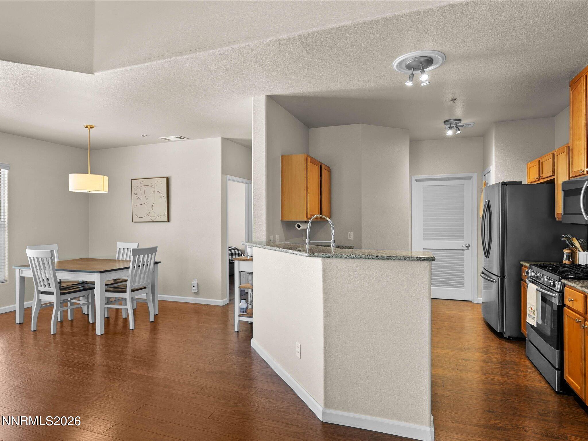 9050 Double R Boulevard Apt 1421 Property Photo 4