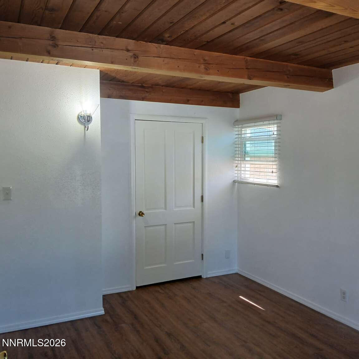620 Winston Drive Property Photo 5