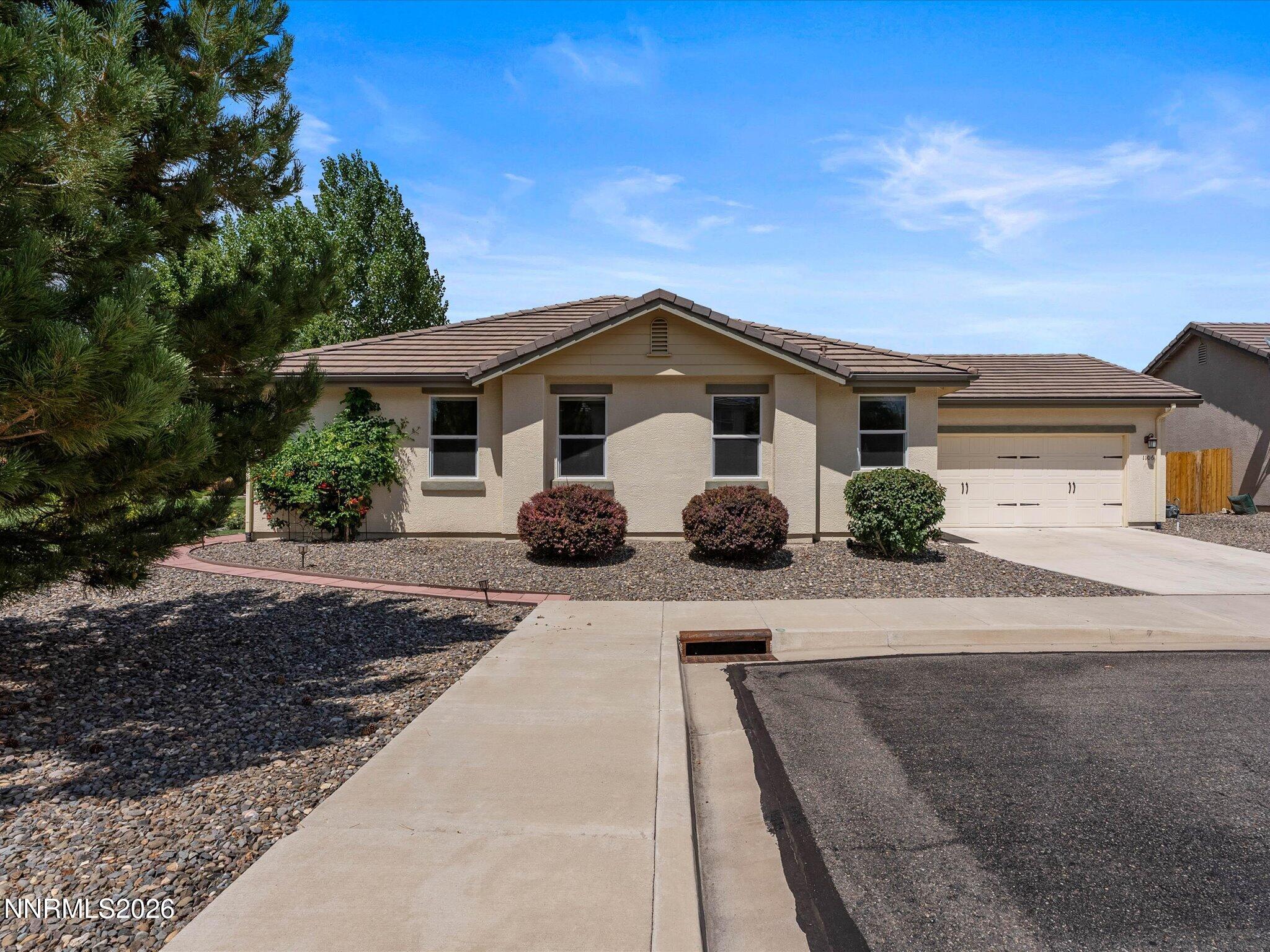 1106 Fiore Court Property Photo 5