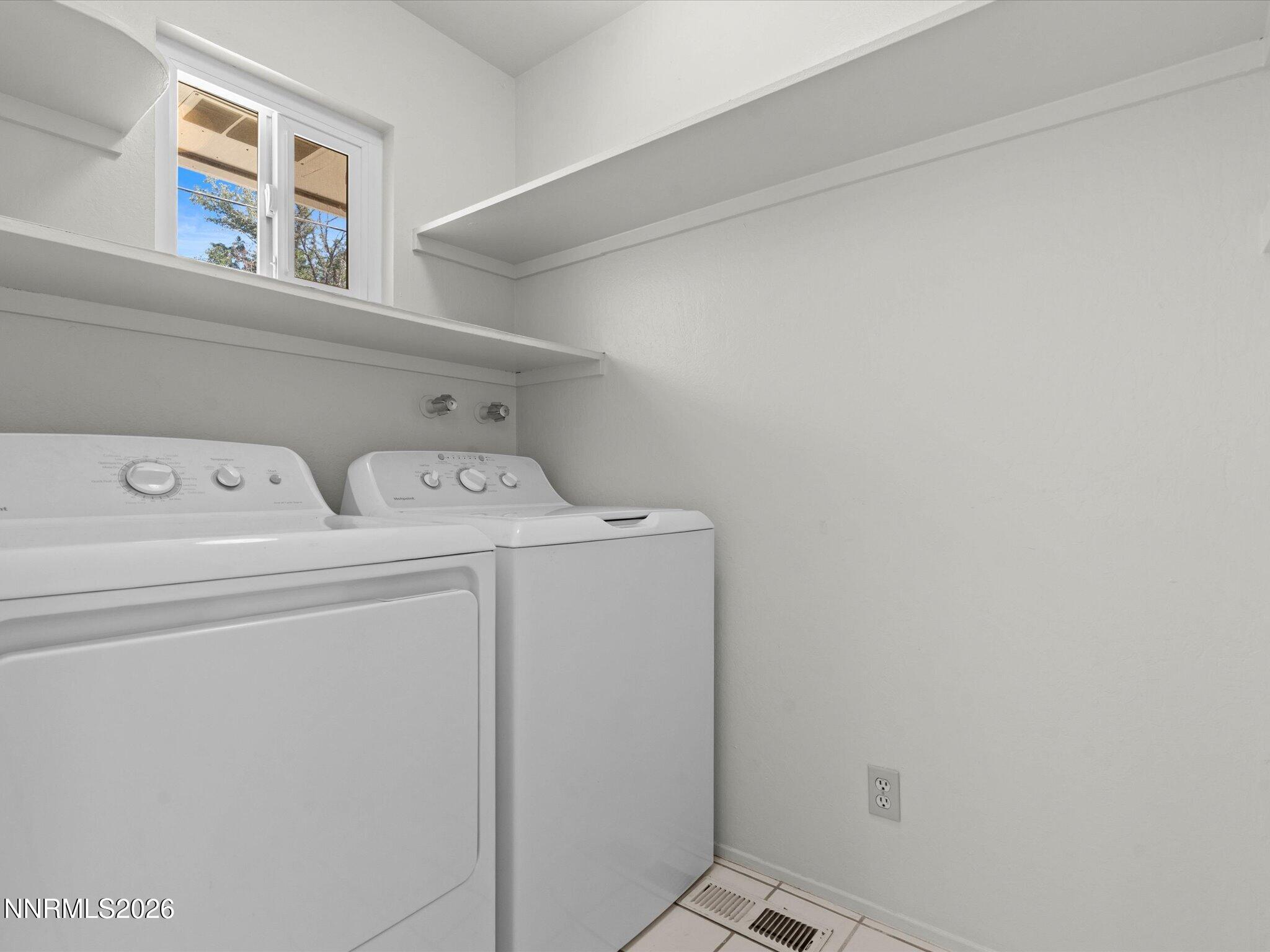 1590 York Way Property Photo 25