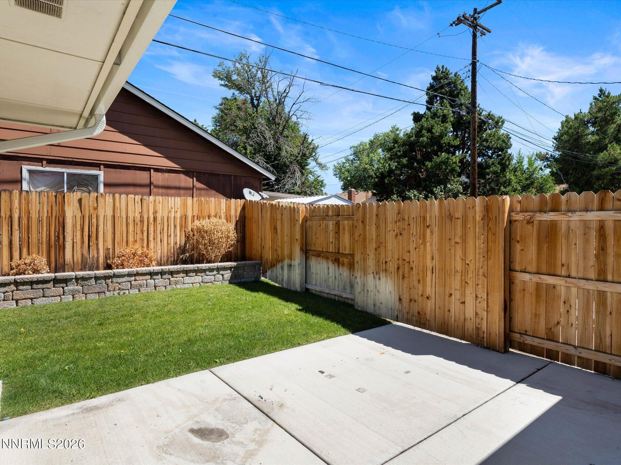 1590 York Way Property Photo 26
