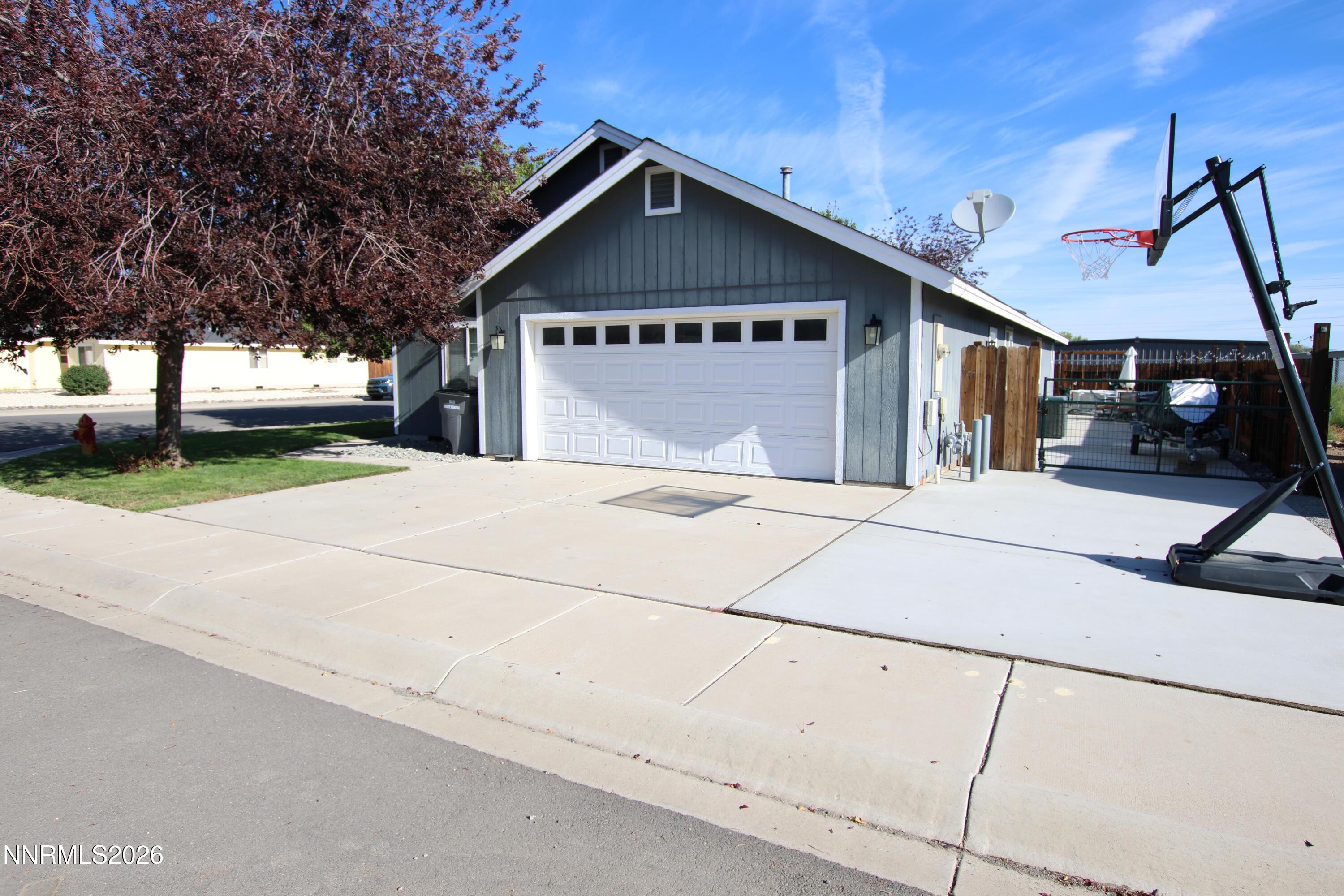 396 Sprague Drive Property Photo 6