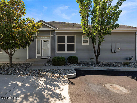 6664 Aston Circle Property Photo 3